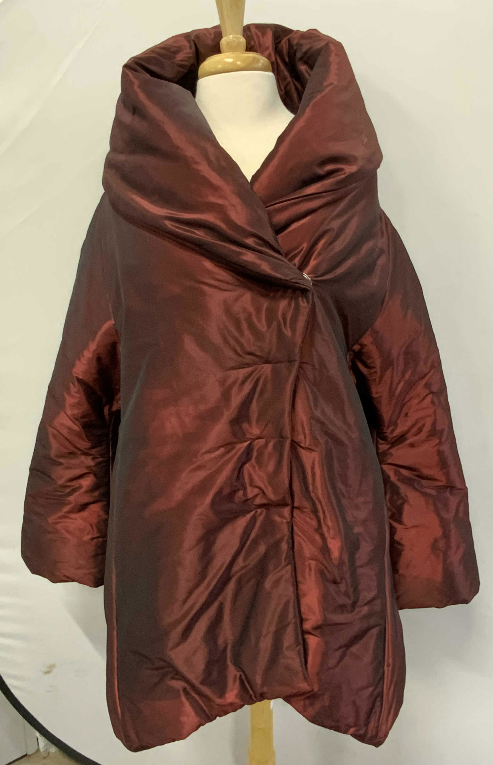ANETT ROSTEL Lustrous Red Wrap Coat (1 of 6)