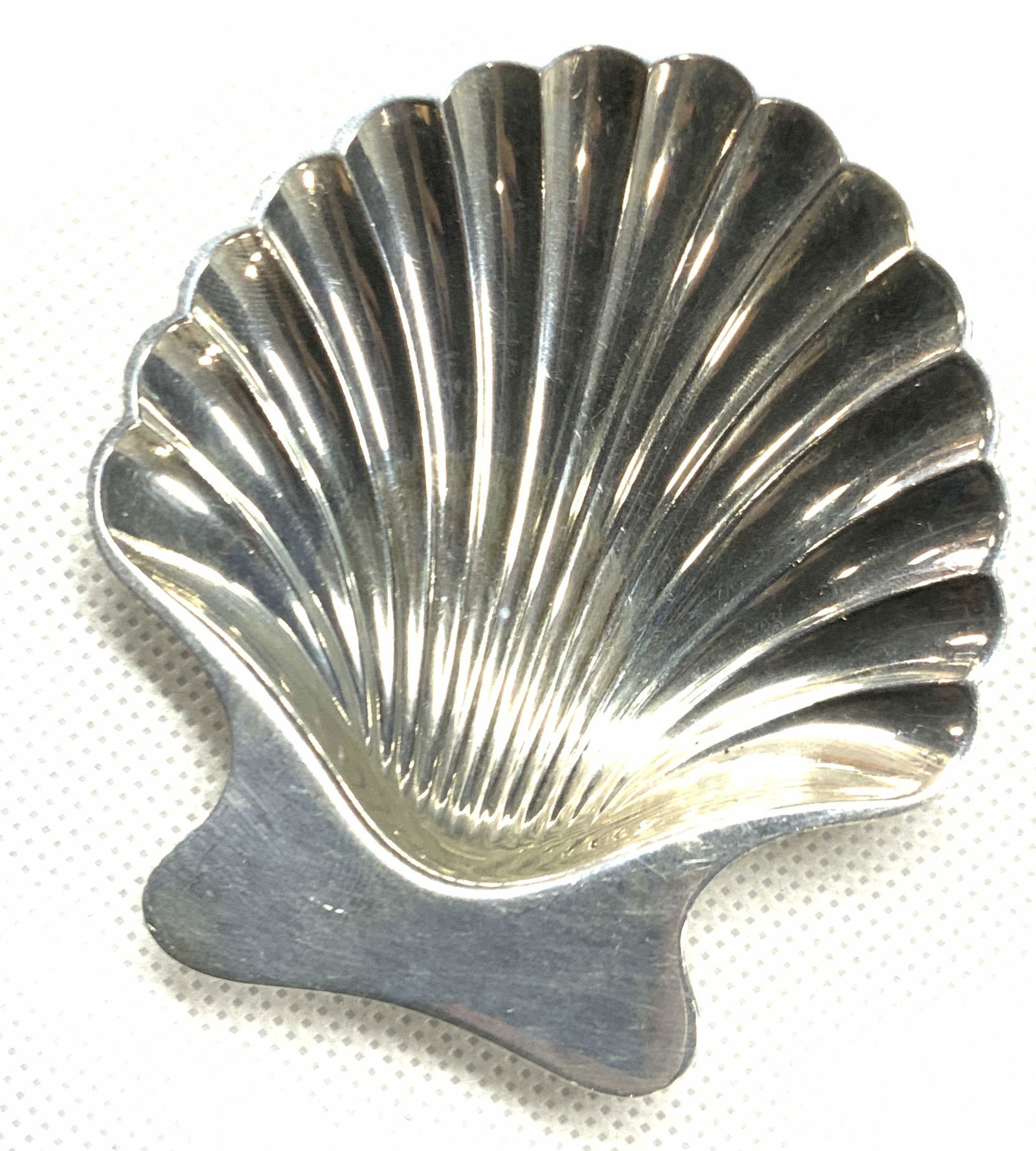 VNTG Tiffany & Co. Sea Shell Sterling Trinket Dish (1 of 5)