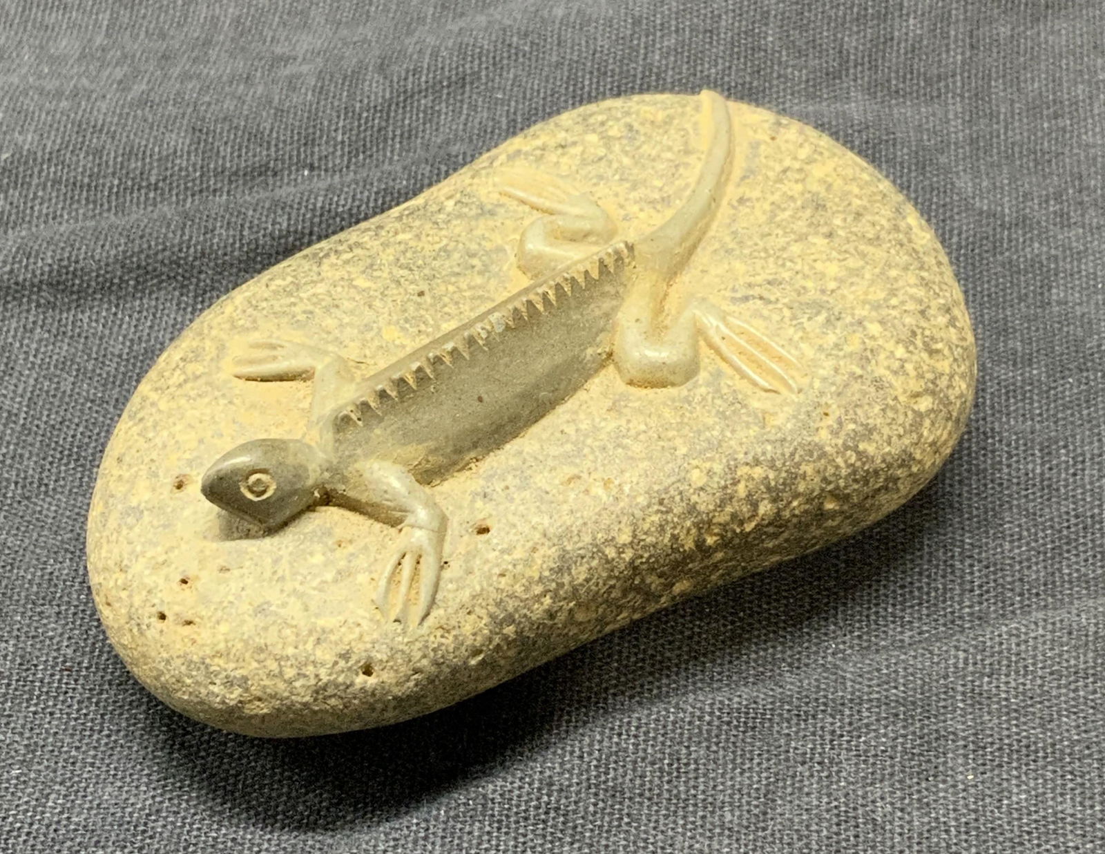 Sanded Natural Stone With Carved Lizard (1 of 6)