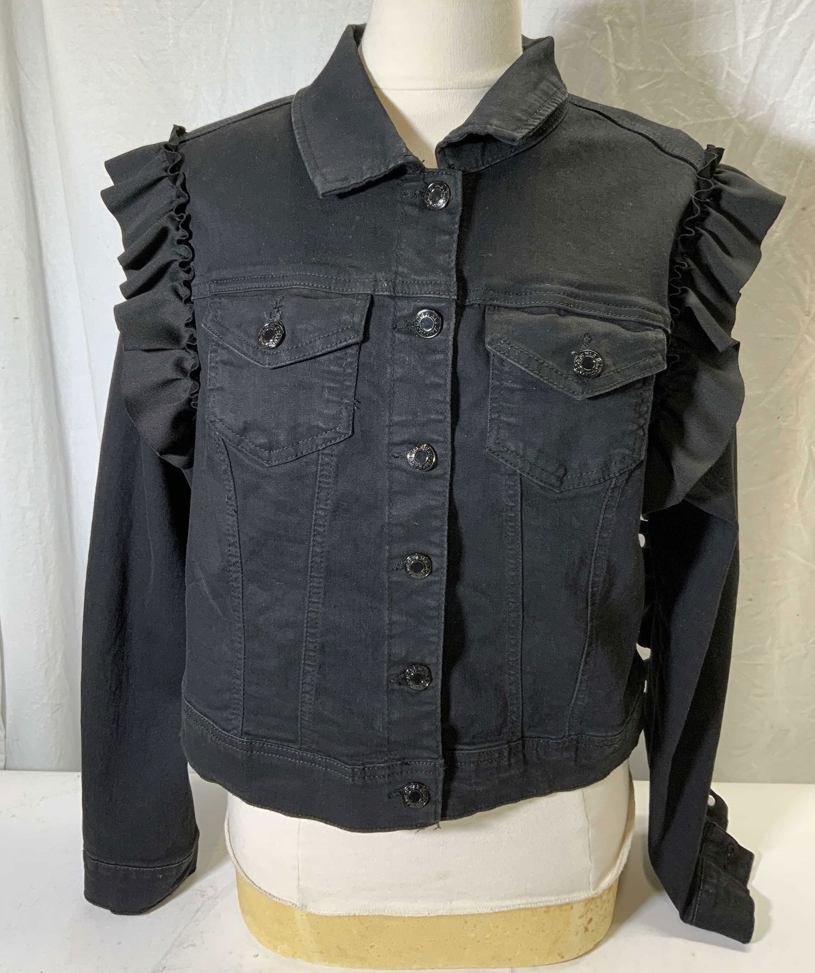 ROMI BASHA Black Ruffle Sleeve Denim Jacket PLUS (1 of 5)