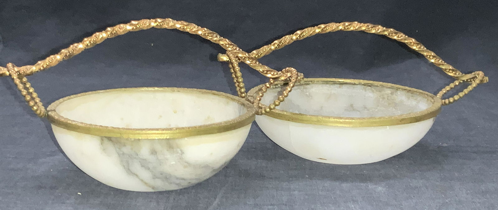2 Vintage Gilt Metal Trimmed Marble Trinket Bowls (1 of 8)