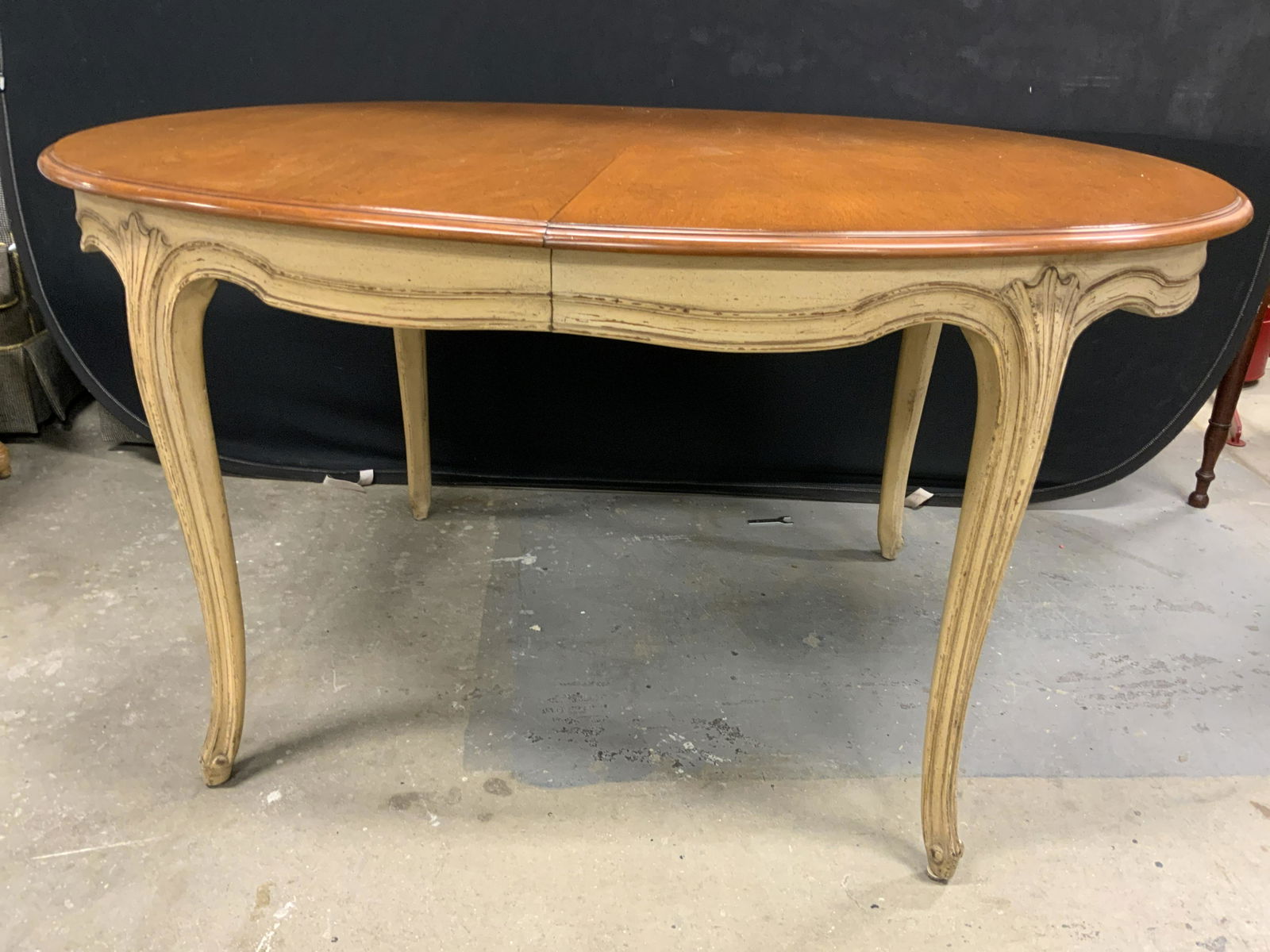Vintage Oval Dining Room Table (1 of 16)