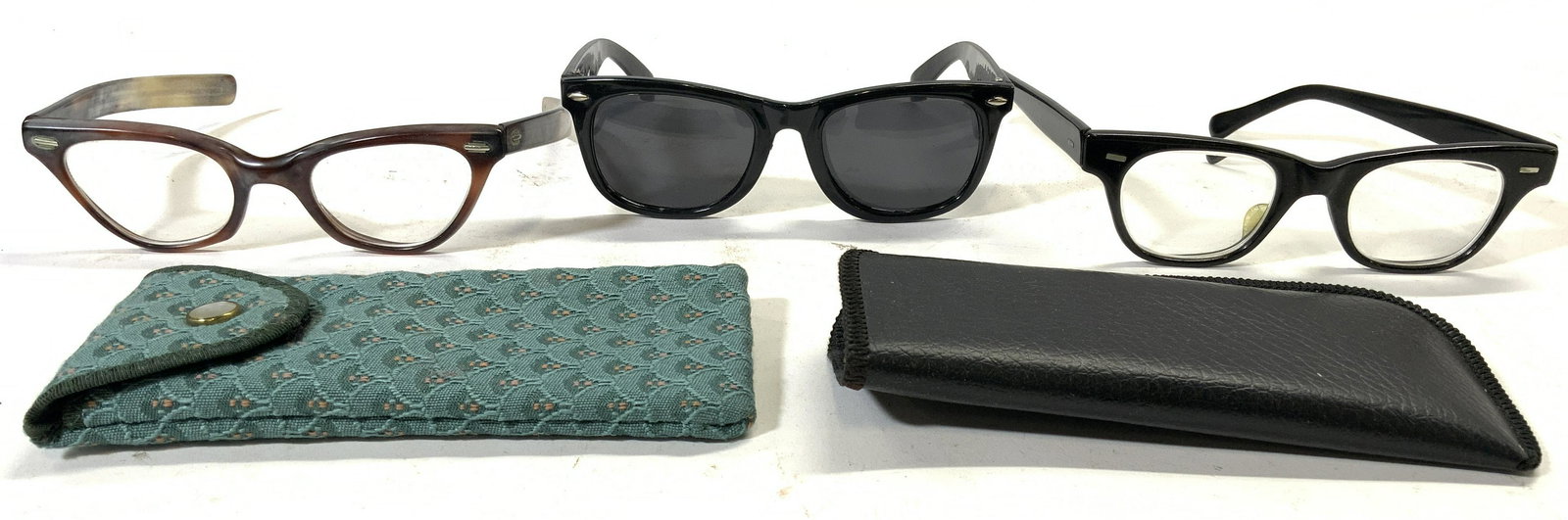Lot 5 Assorted Glasses, Sunglasses & Cases (1 of 6)