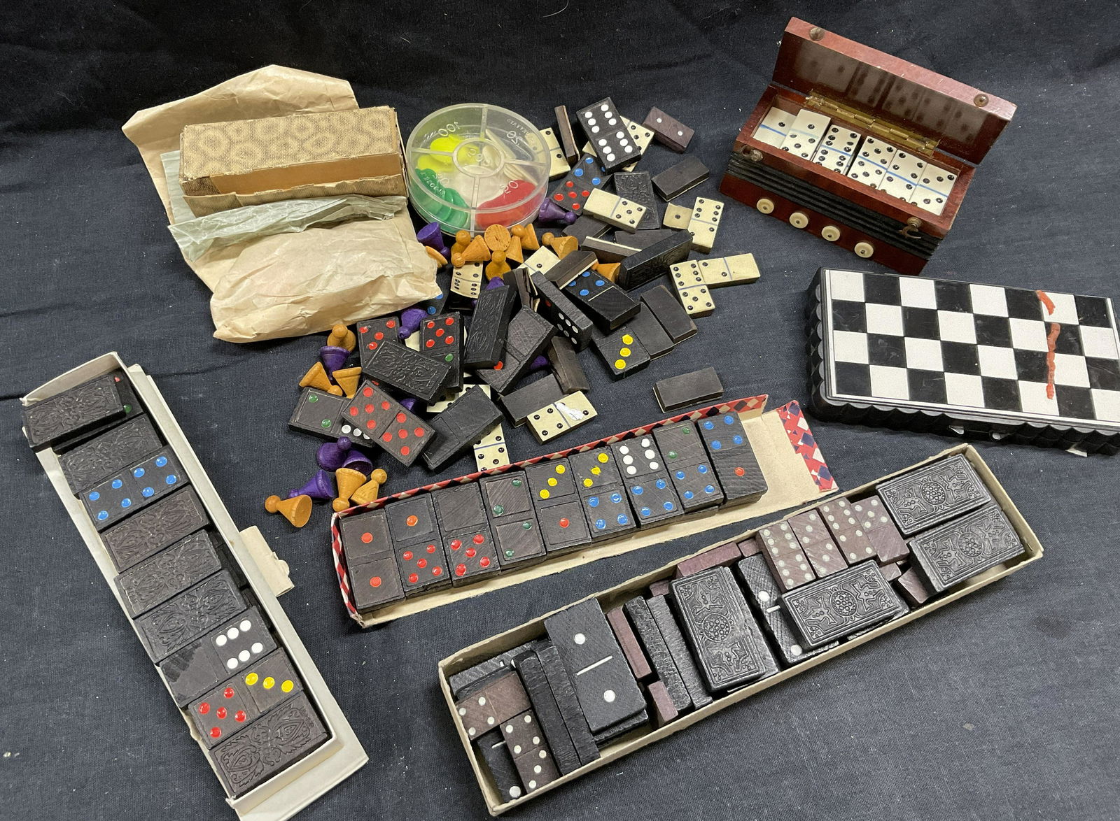 Lot Assorted Game Pieces, Dominos & More (1 of 4)