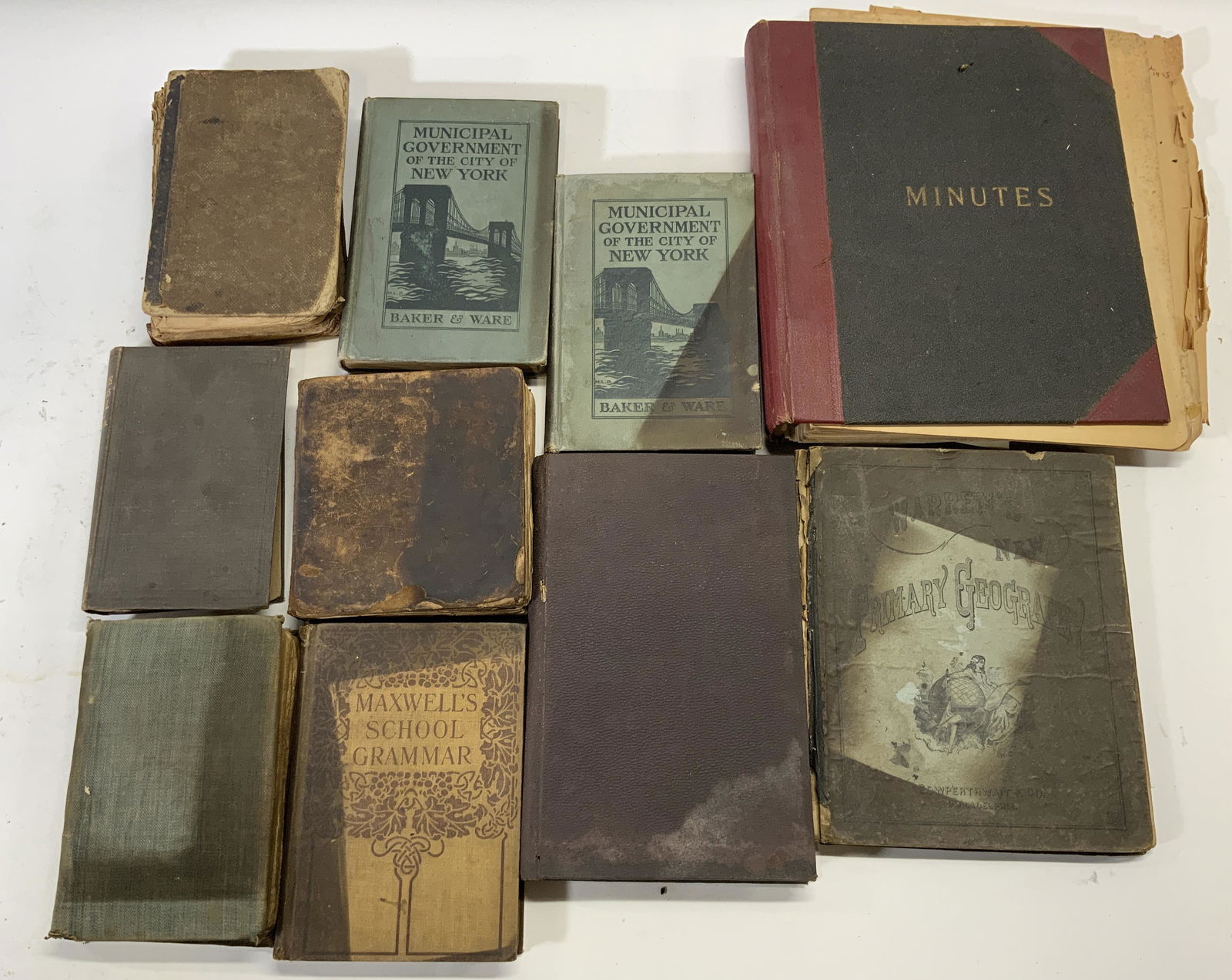 Group Lot 10 Vintage & Antique Books (1 of 10)