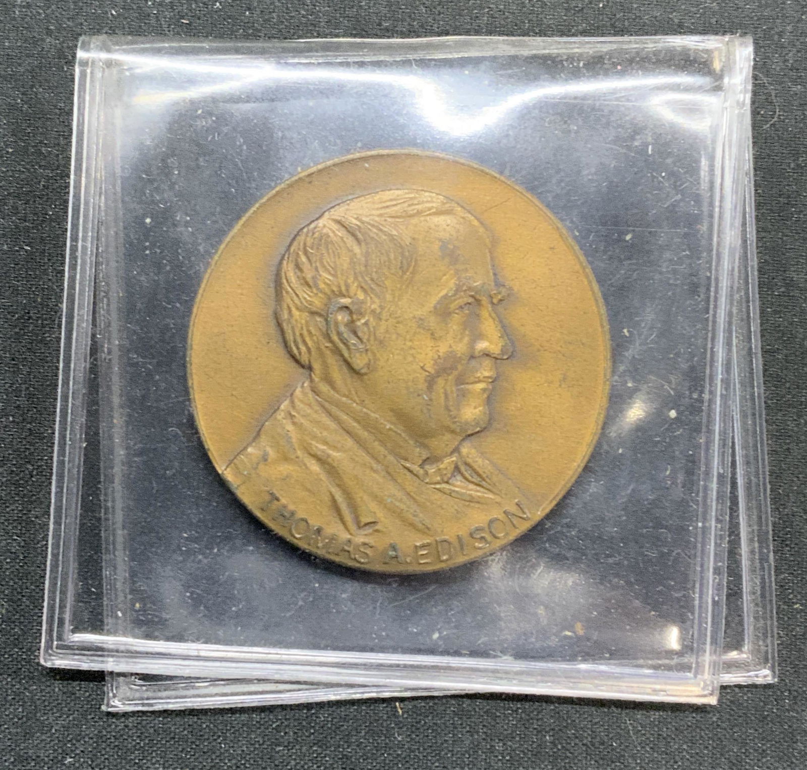 1947 Thomas Edison Centennial Commemorative Coin (1 of 4)