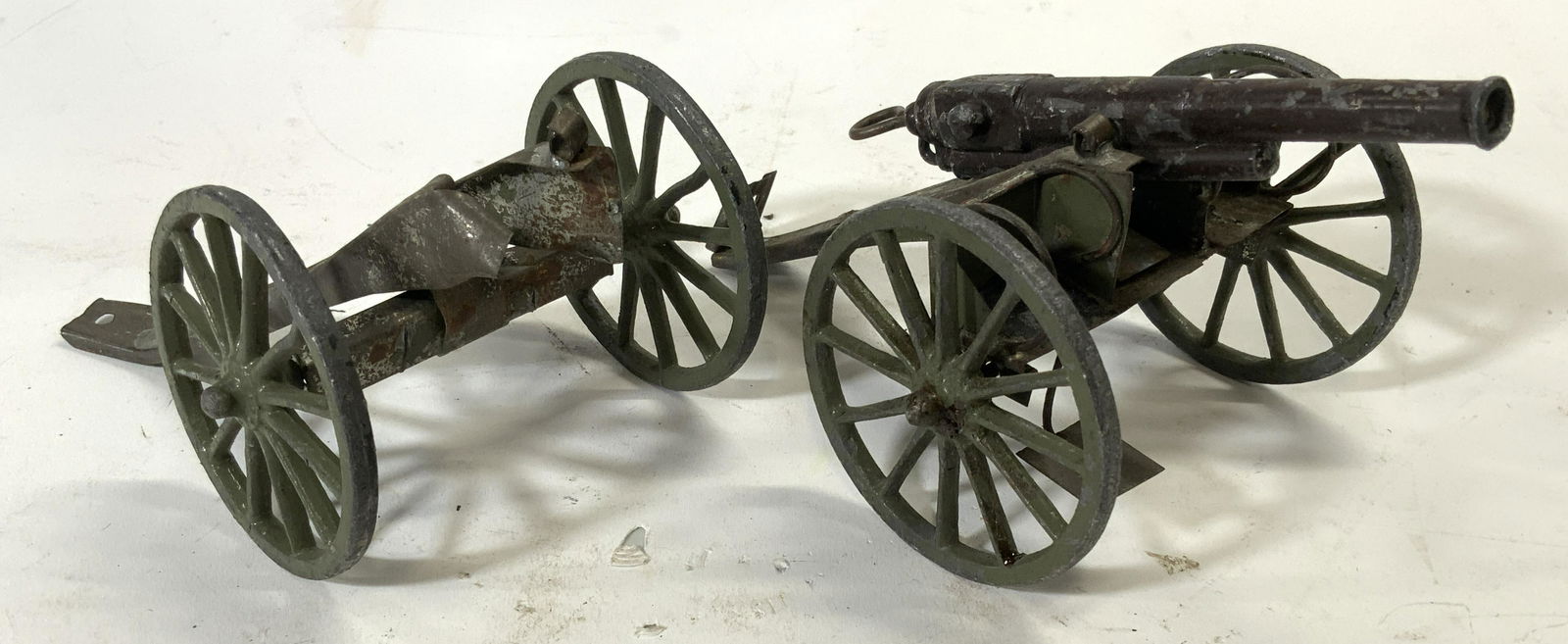 Lot 2 Metal Canon Figures (1 of 6)