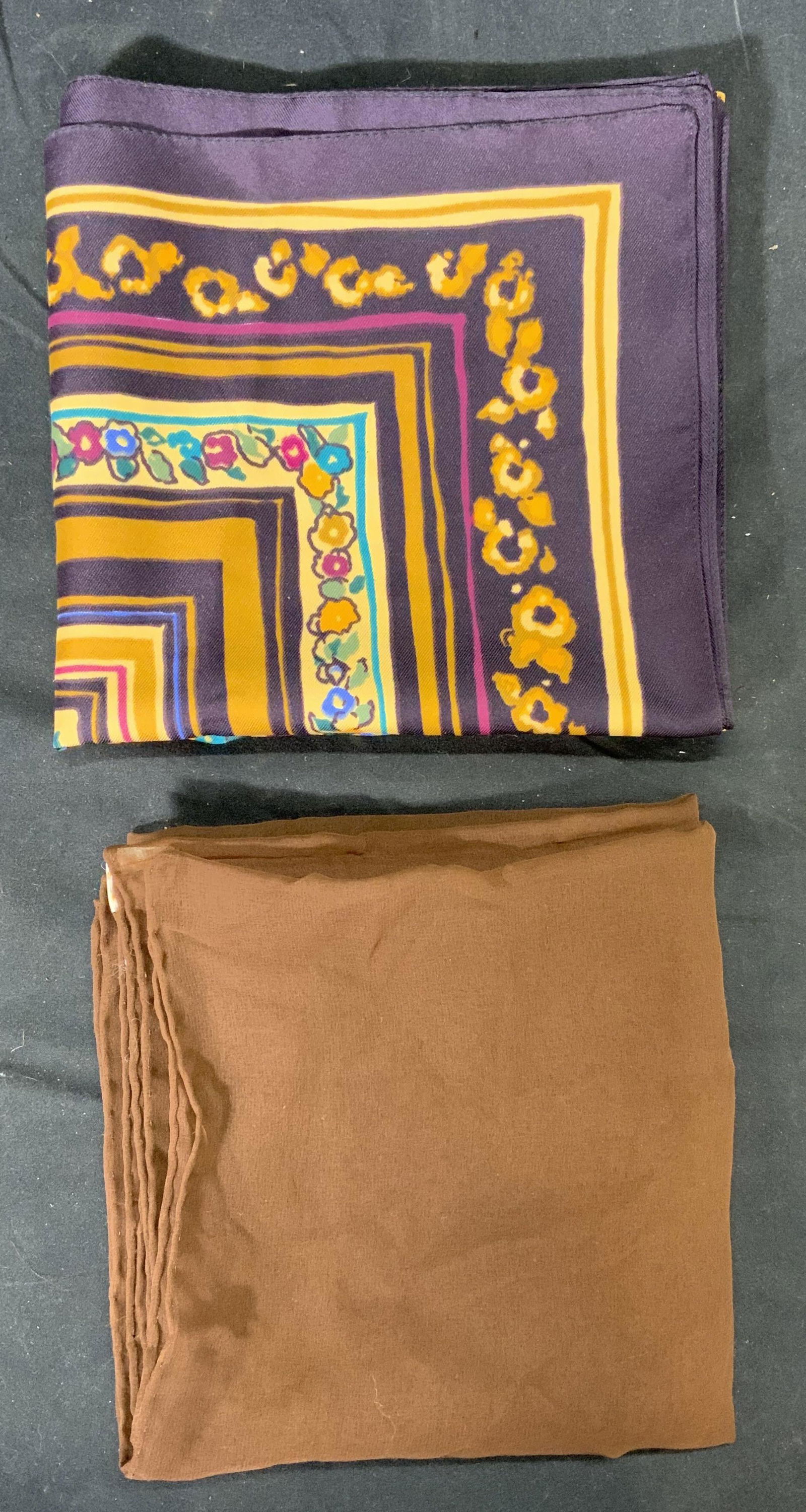 Lot 2 TOTES Multi Floral Print Scarf & More (1 of 7)