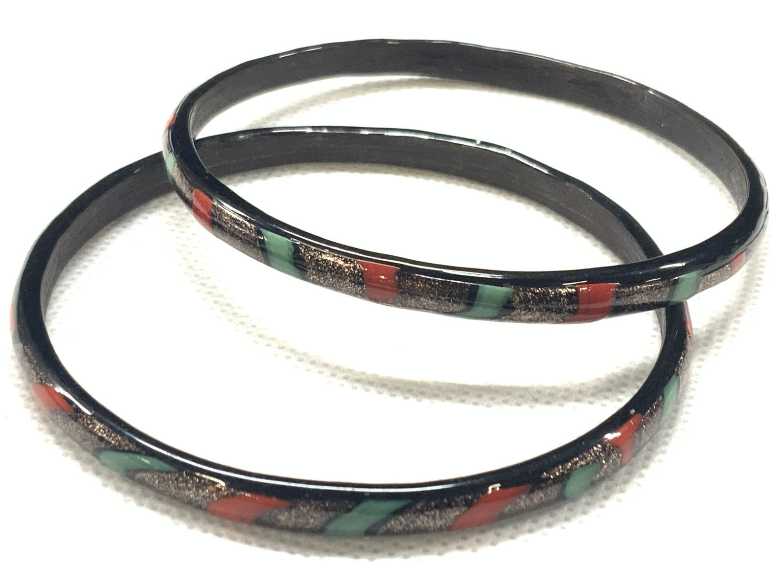 Retro Style Resin Bangles (1 of 4)