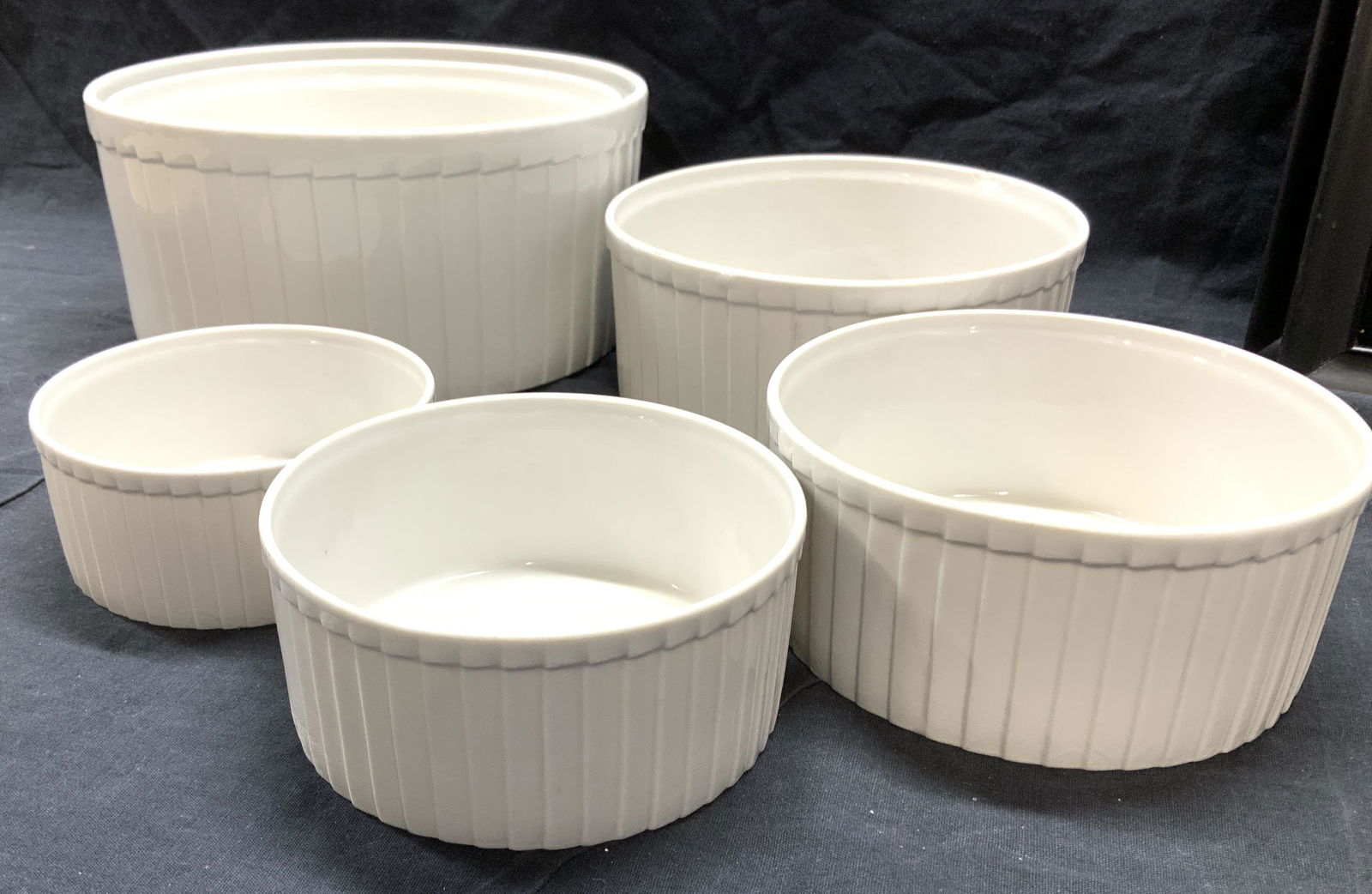 Set 6 Porcelain Stackable Cookware Set (1 of 5)