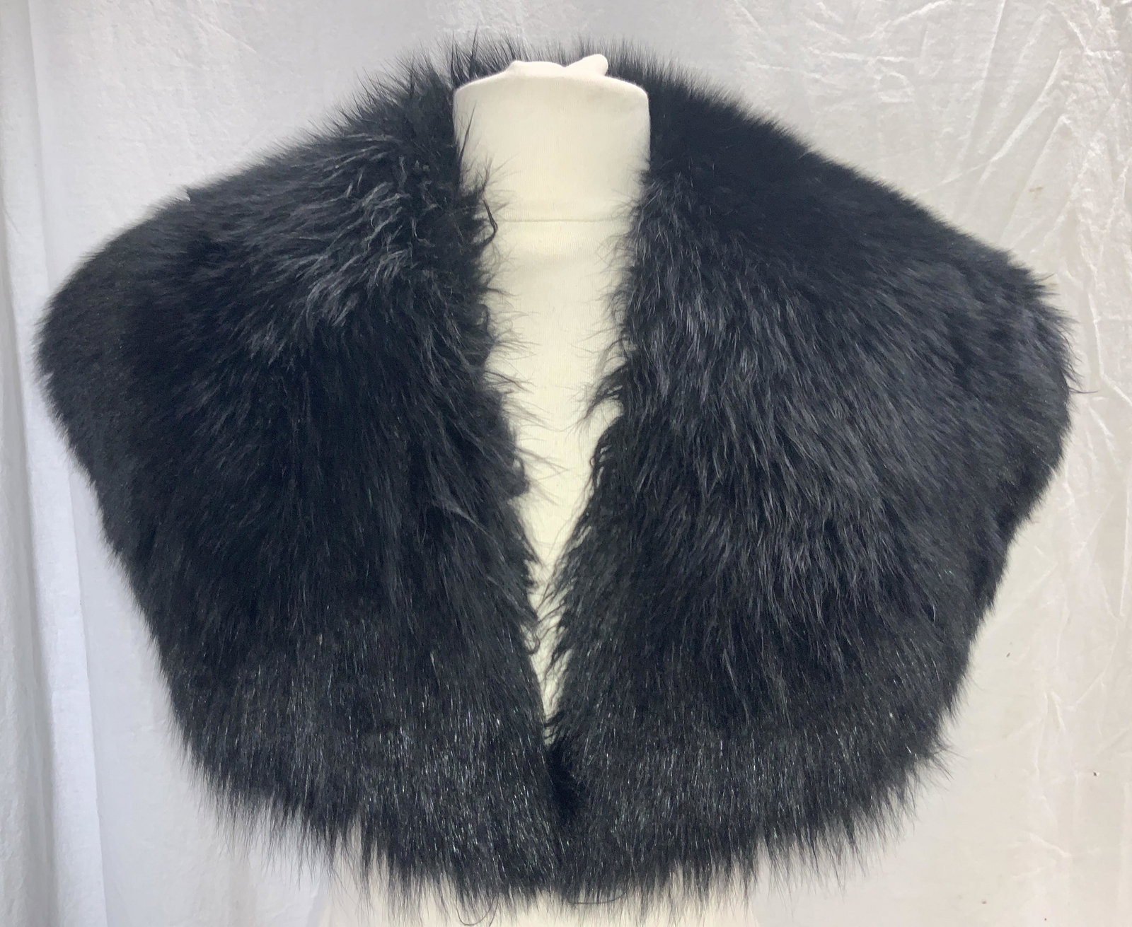 Black Fox Fur Shawl Collar (1 of 8)