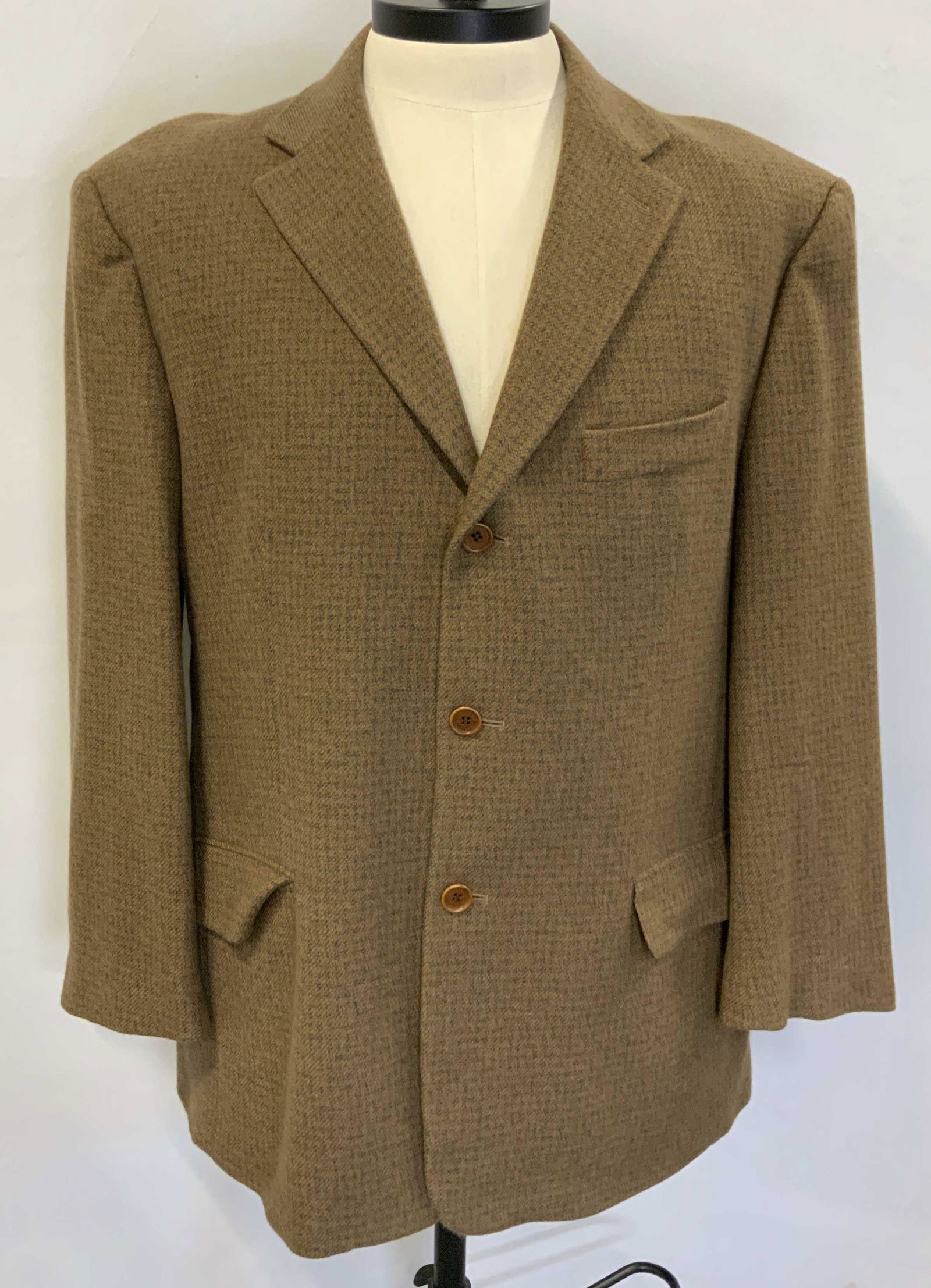 MARIO CALDI Houndstooth Cashmere Sport Coat (1 of 5)