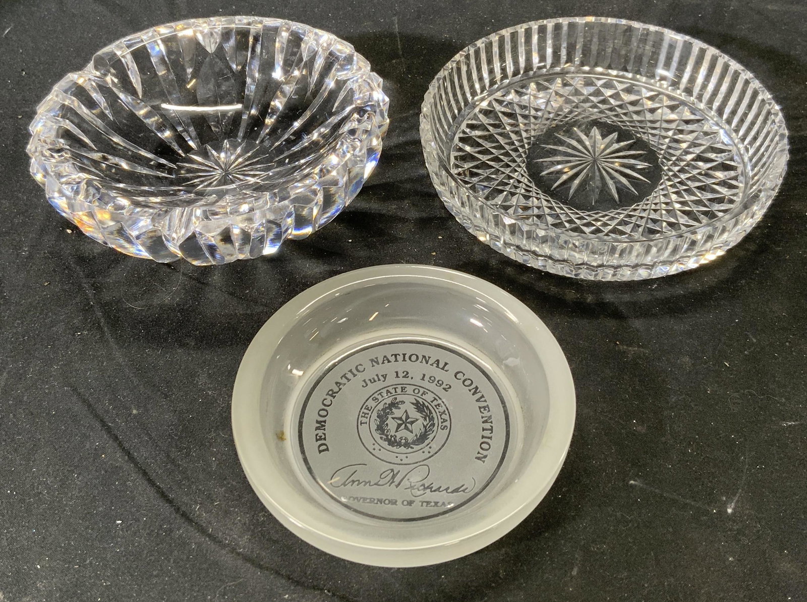 Lot 3 Texas Democratic Convention Glass Dish, More: lot of 3 etched and cut glass trinket dishes/ashtrays. Includes 1 1992 Texas Democratic National Convention dish, 3.75 inches diameter; 1 cut glass trinket dish, 5 inches diameter; 1 thick cut glass a
