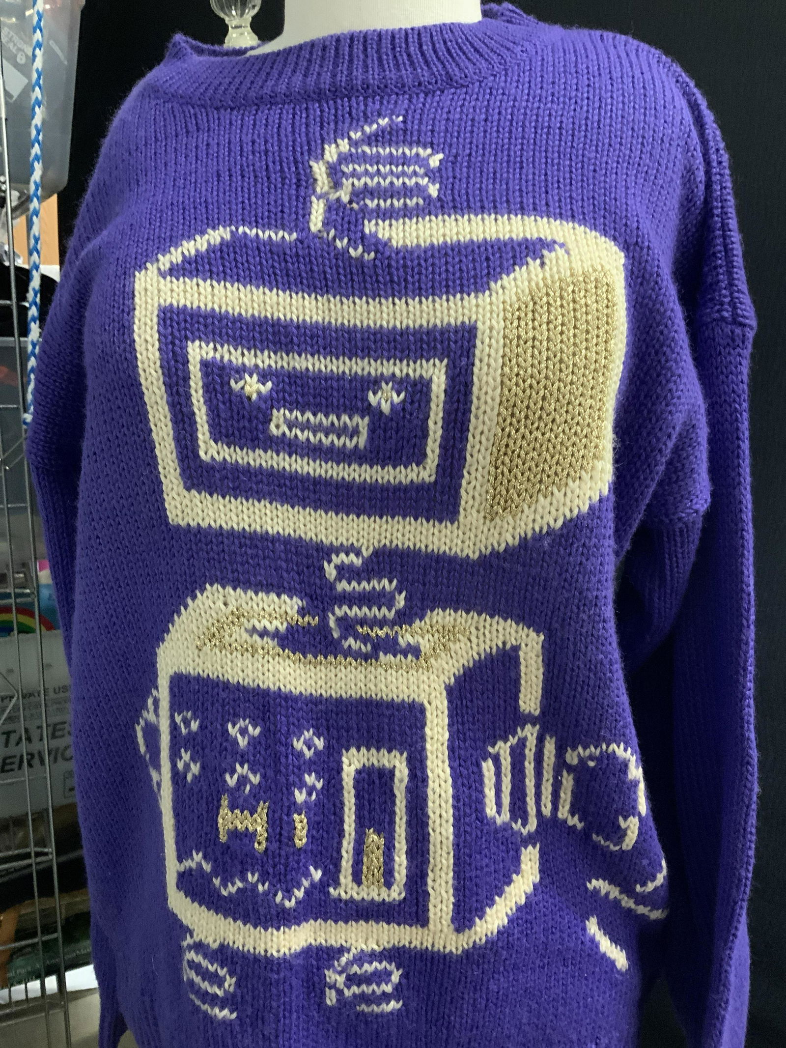 Itokin minna Acrylic  Blend Sweater w Robot, HK (1 of 5)