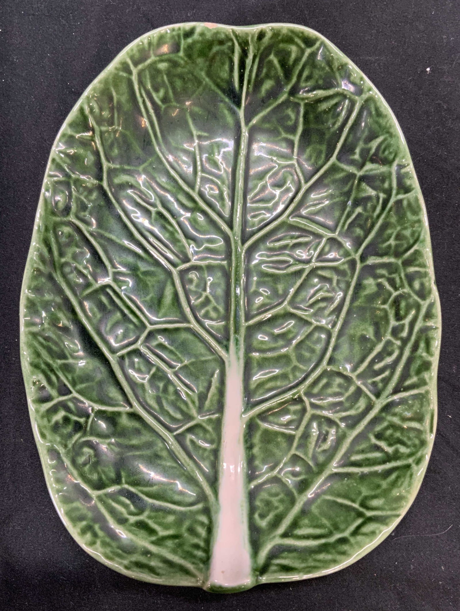 Vintage Ceramic Green Lettuce Dish (1 of 4)