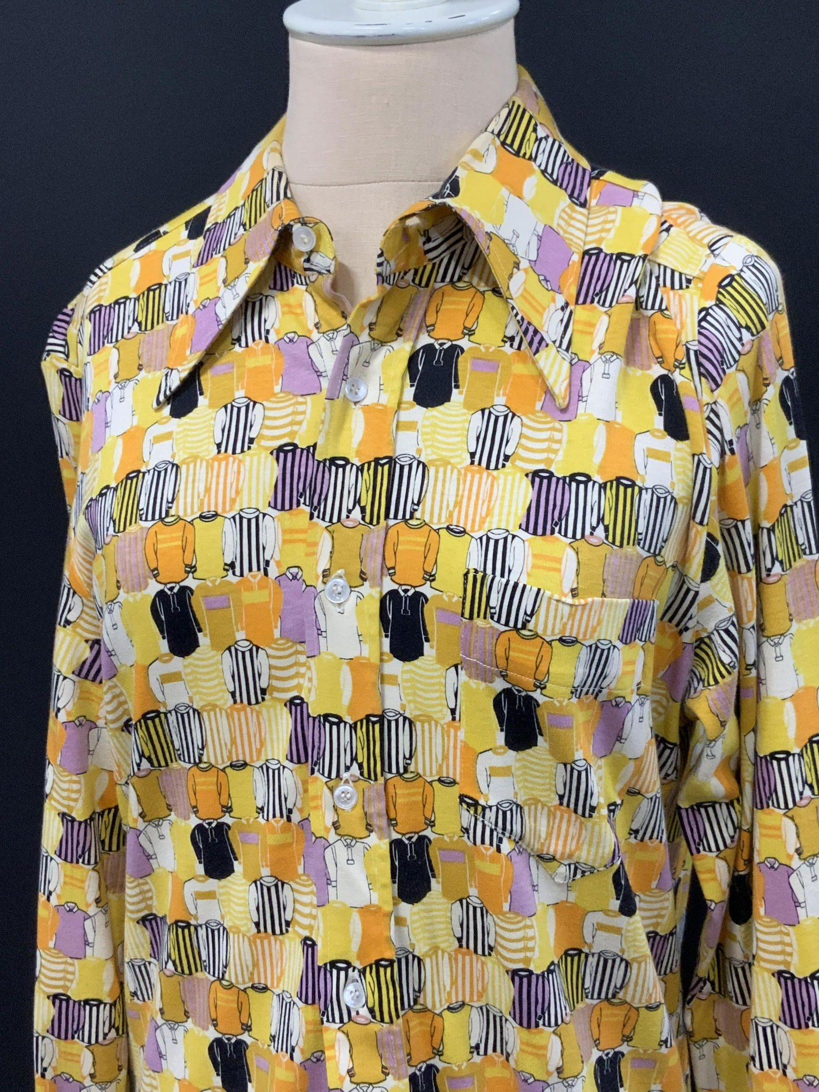 Saks 5th Ave Mid Century Pop Fashion Shirt, Swiss (1 of 5)