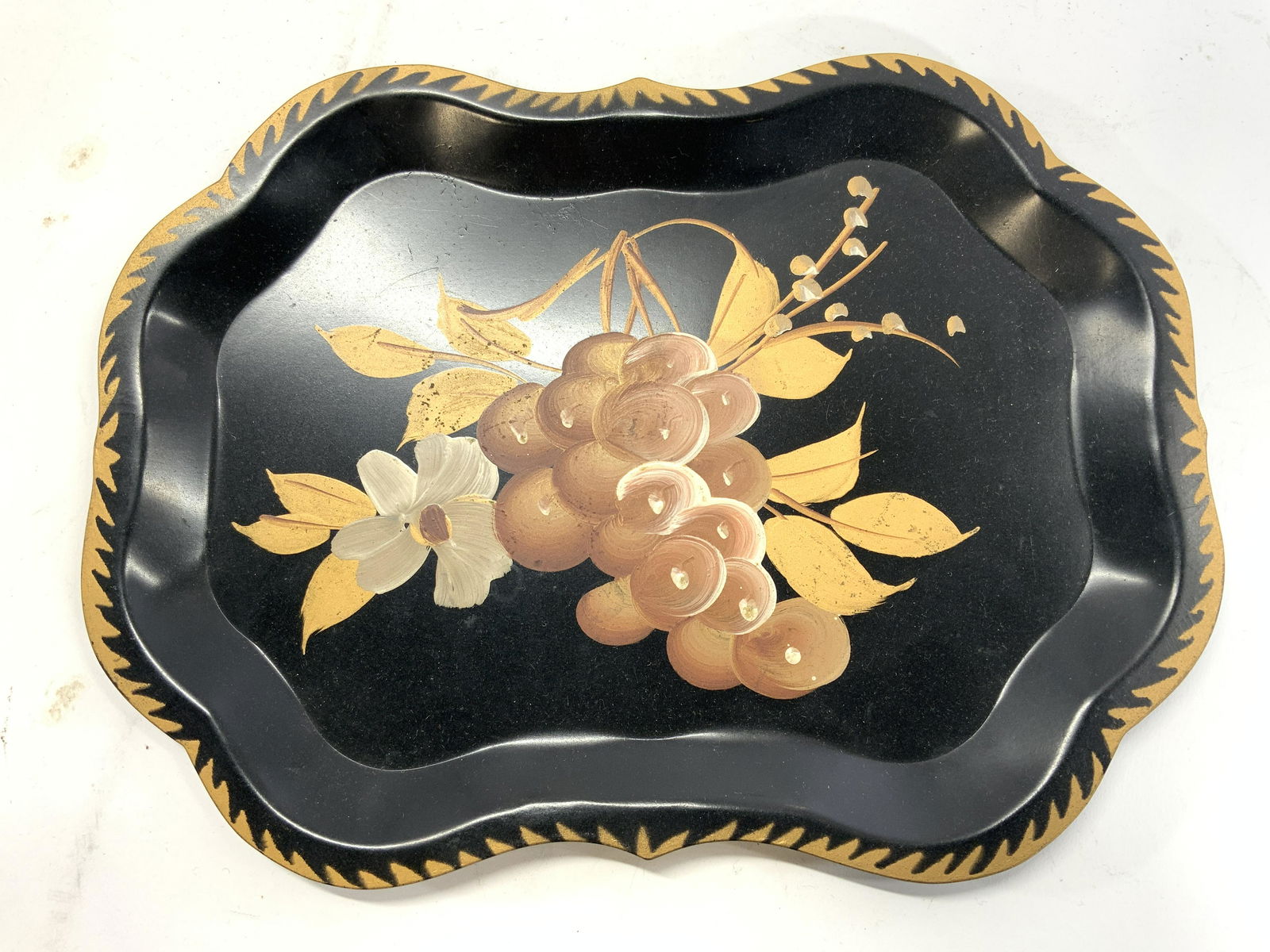 Hand Painted Toleware Tray W Floral Detail (1 of 8)