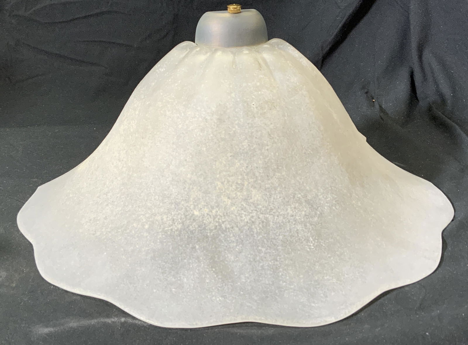ULMA Italian Ruffle Glass Light Fixture NWT (1 of 5)