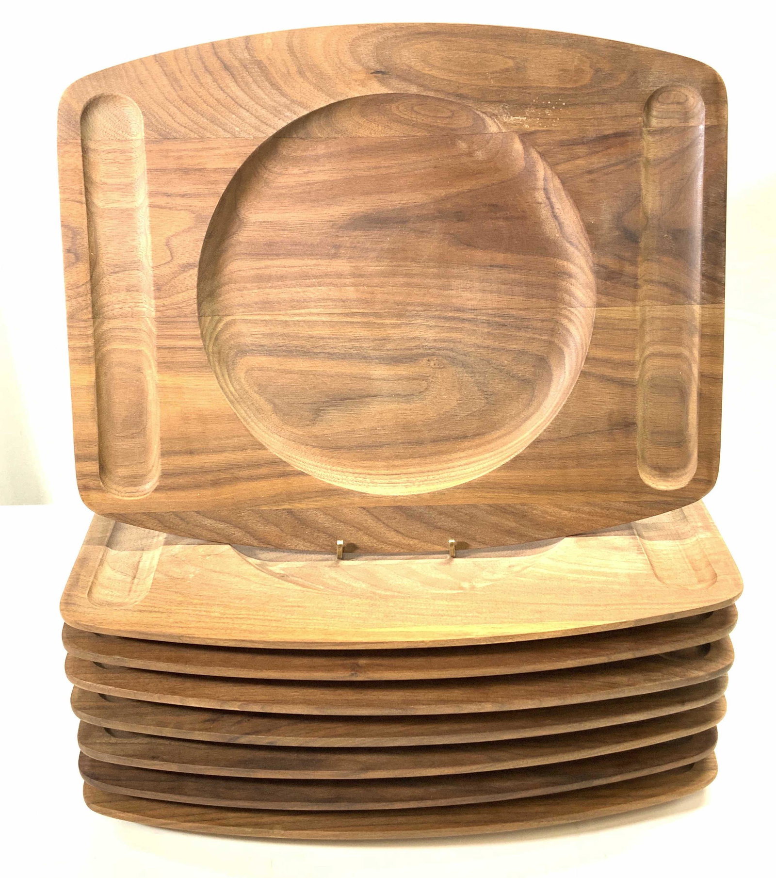 Set 8 Vintage Mid Cen Modern GLADMARK Wood Trays: Set of 8 vintage mid century modern GLADMARK wooden trays. All pieces trademarked to undersides. All pieces in good condition. Measure approx. 14.75 x 11.75 inches each. GLADMARK, GLADMARK tray, wood 