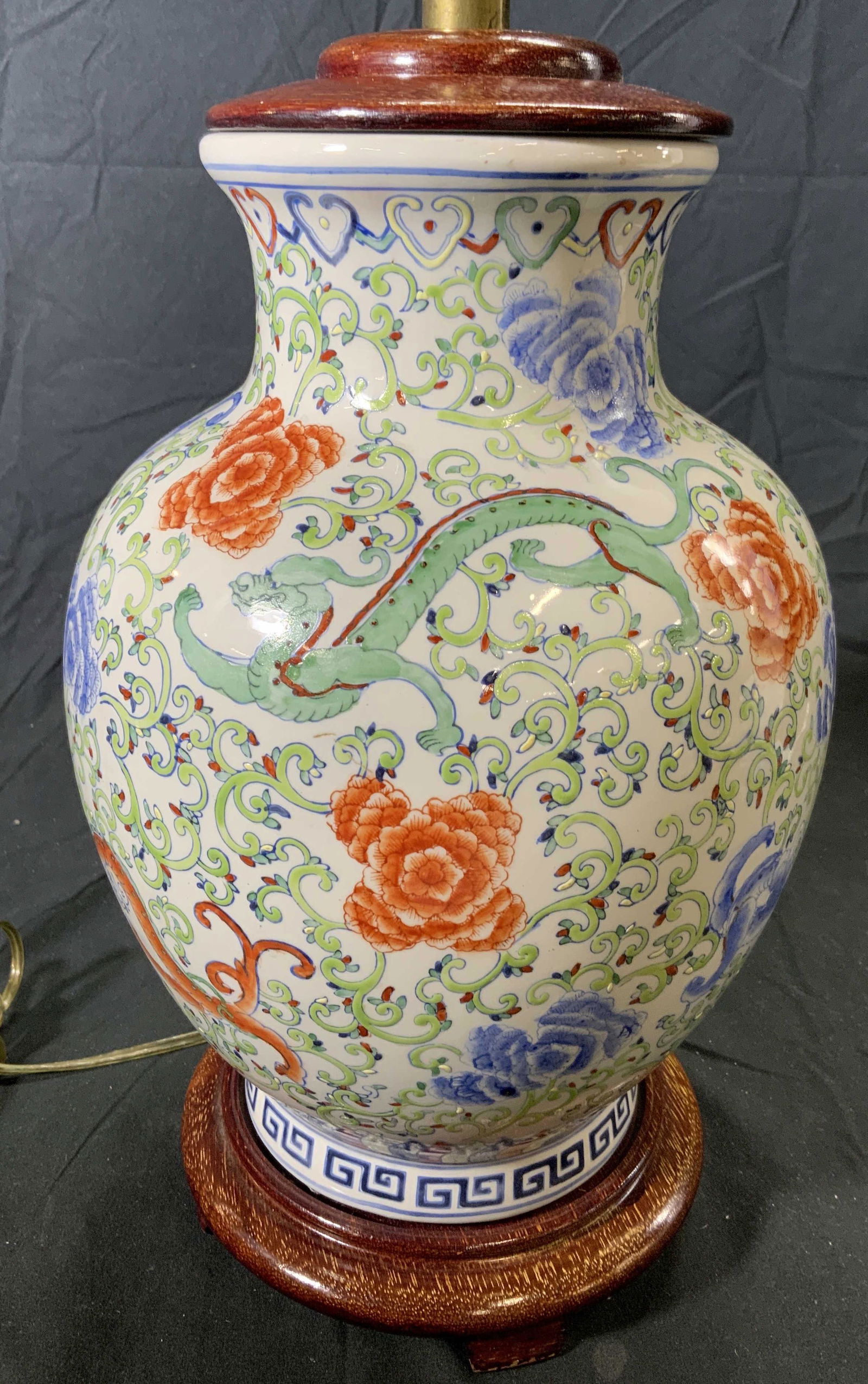Vintage Asian Ceramic Dragon Table Lamp (1 of 5)