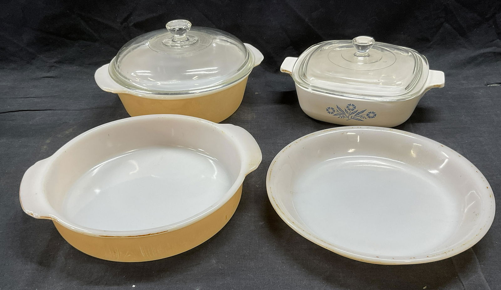 Lot 4 Vntg Fire-King Kitchenware Baking Dishes (1 of 6)