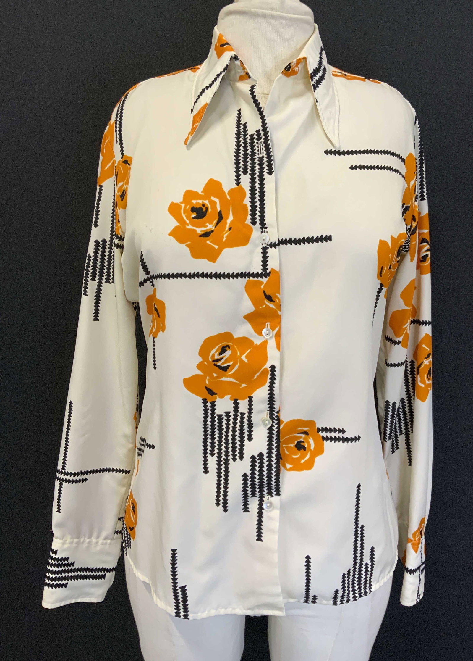 MAX AVILAND Silk Floral Blouse (1 of 5)