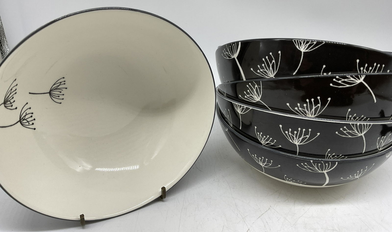 Set 6 Lenox Black & White Bowls (1 of 4)