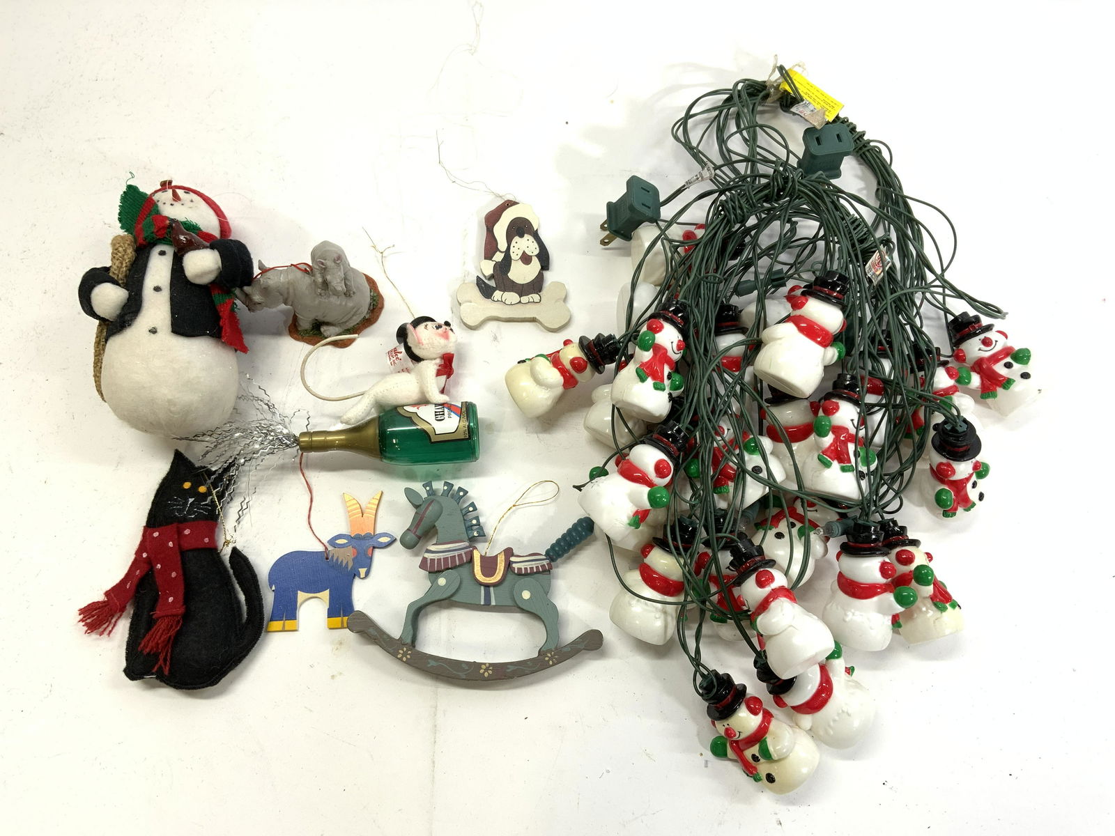 Group Lot Christmas Ornaments & Snowman Lights (1 of 4)