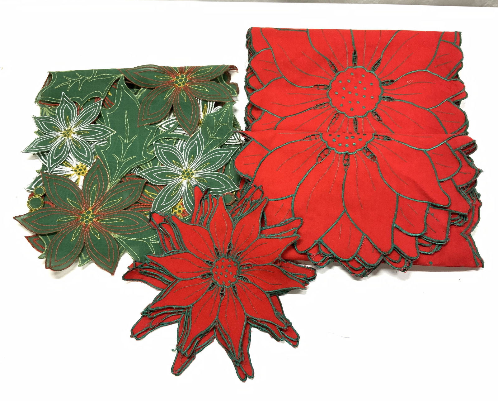 Set Red & Green Poinsettia Table Runners, More (1 of 6)