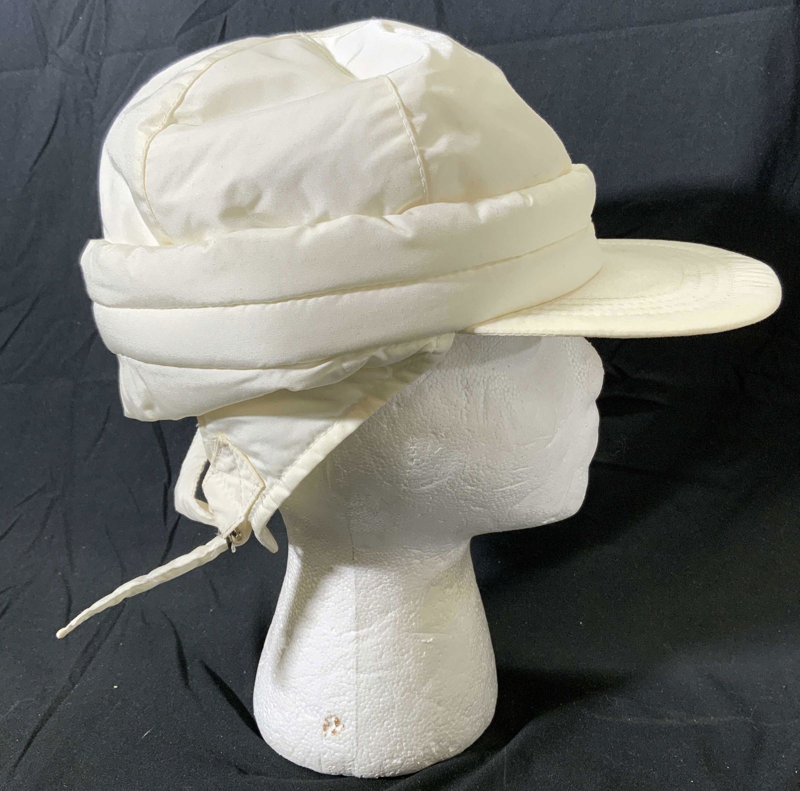 BOGNER Cream Toned Winter Cap (1 of 8)