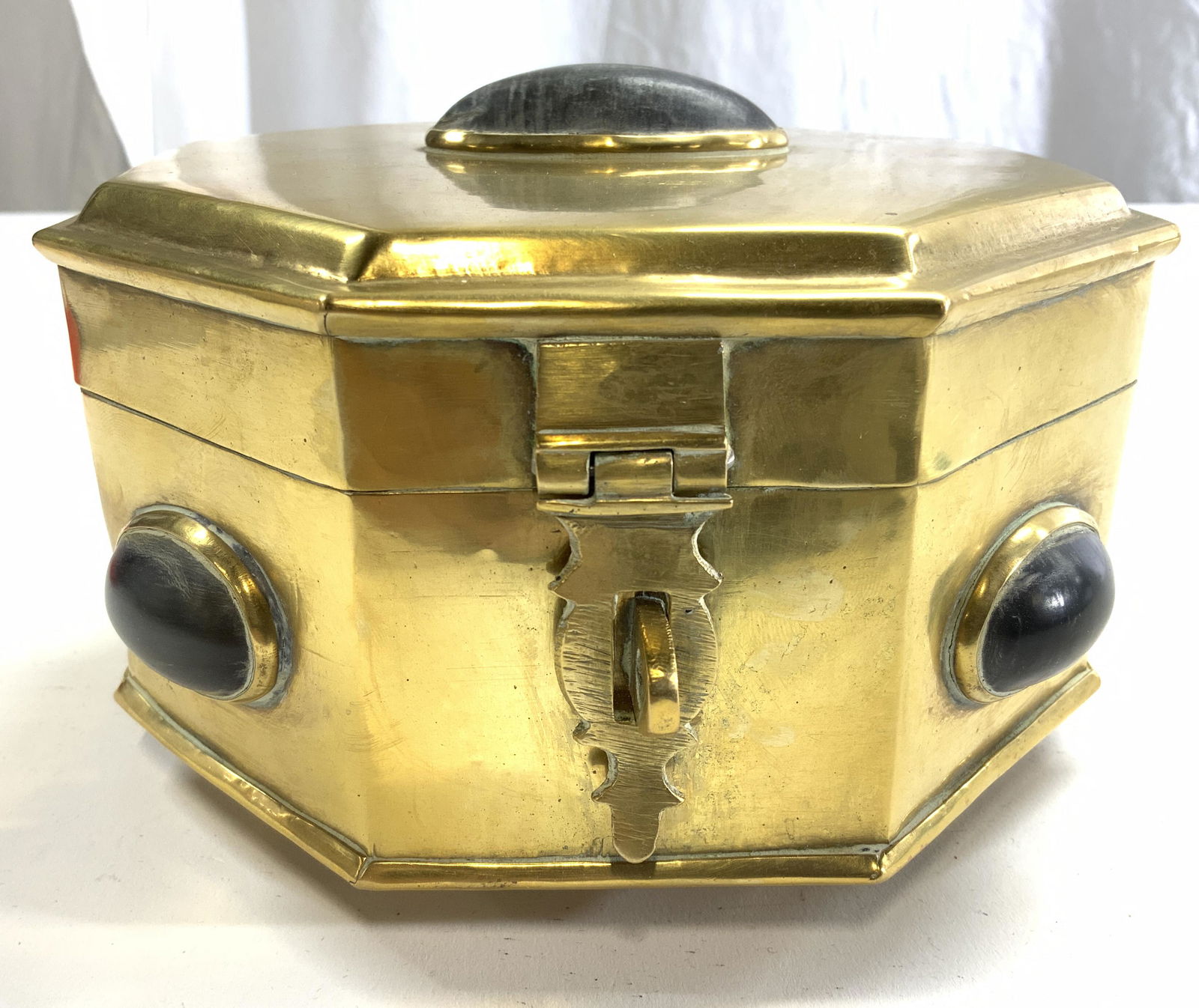 Vintage Gold Toned Brass Keepsake Box (1 of 7)