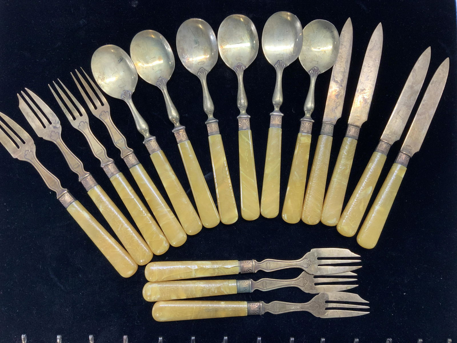 J. Nore Antique Bakelite & Brass Flatware Set 25 (1 of 7)