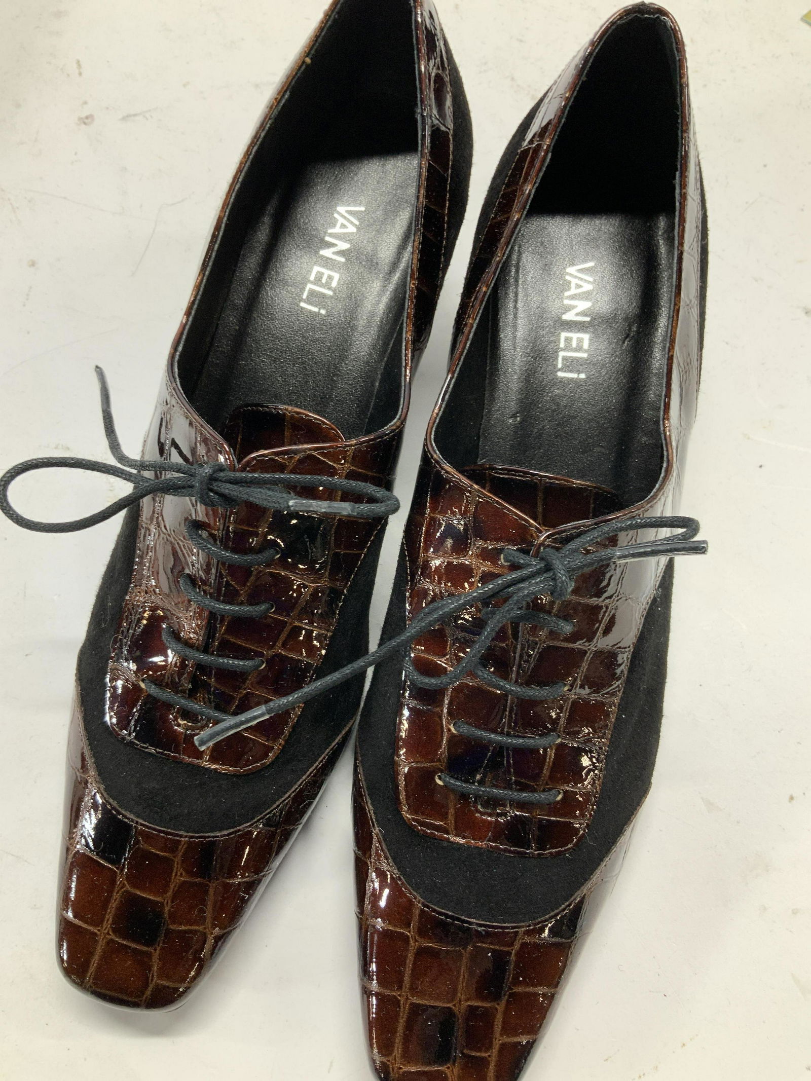 Van Eli Alligator and Suede Heel Dress Shoes, New (1 of 6)