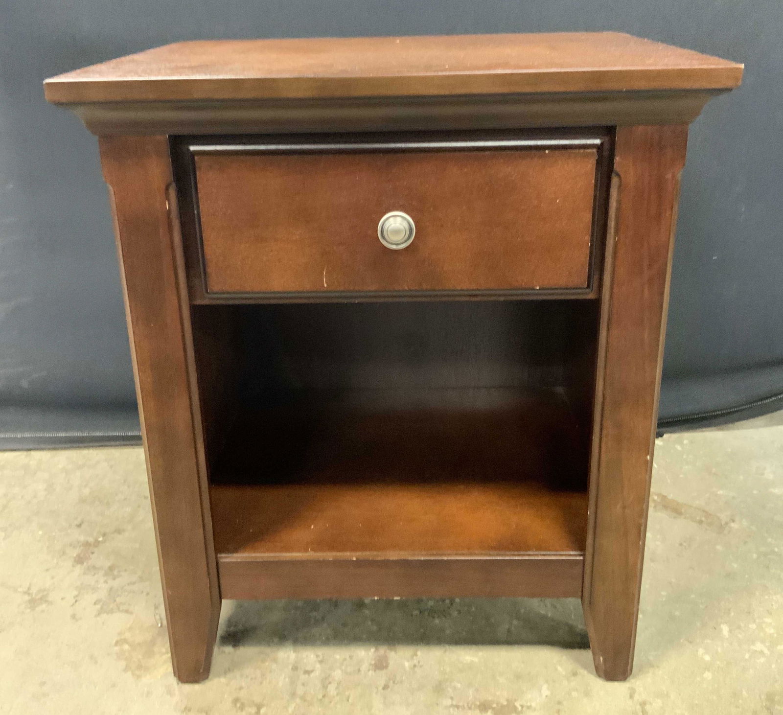 Wooden One Drawer Nightstand (1 of 11)
