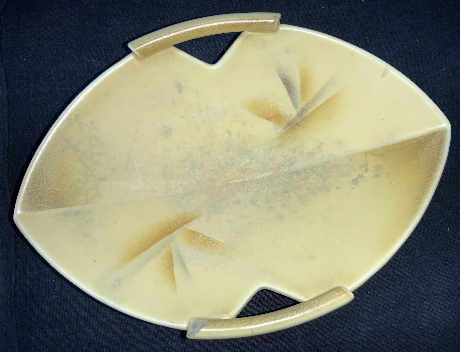 DEK 252 Vintage Plaster Footed Dish (1 of 7)