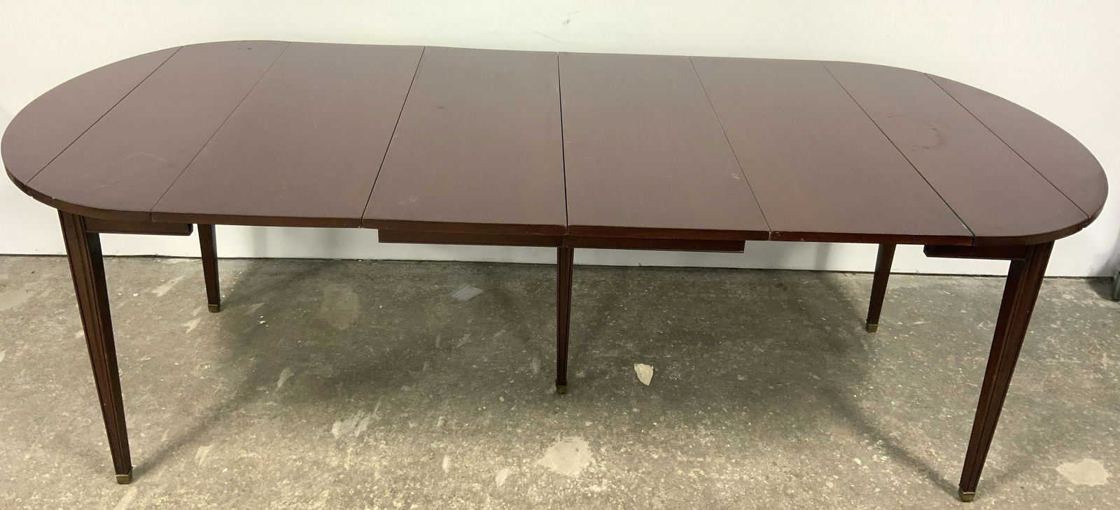 Mahogany Dining Table W Leaves (1 of 11)