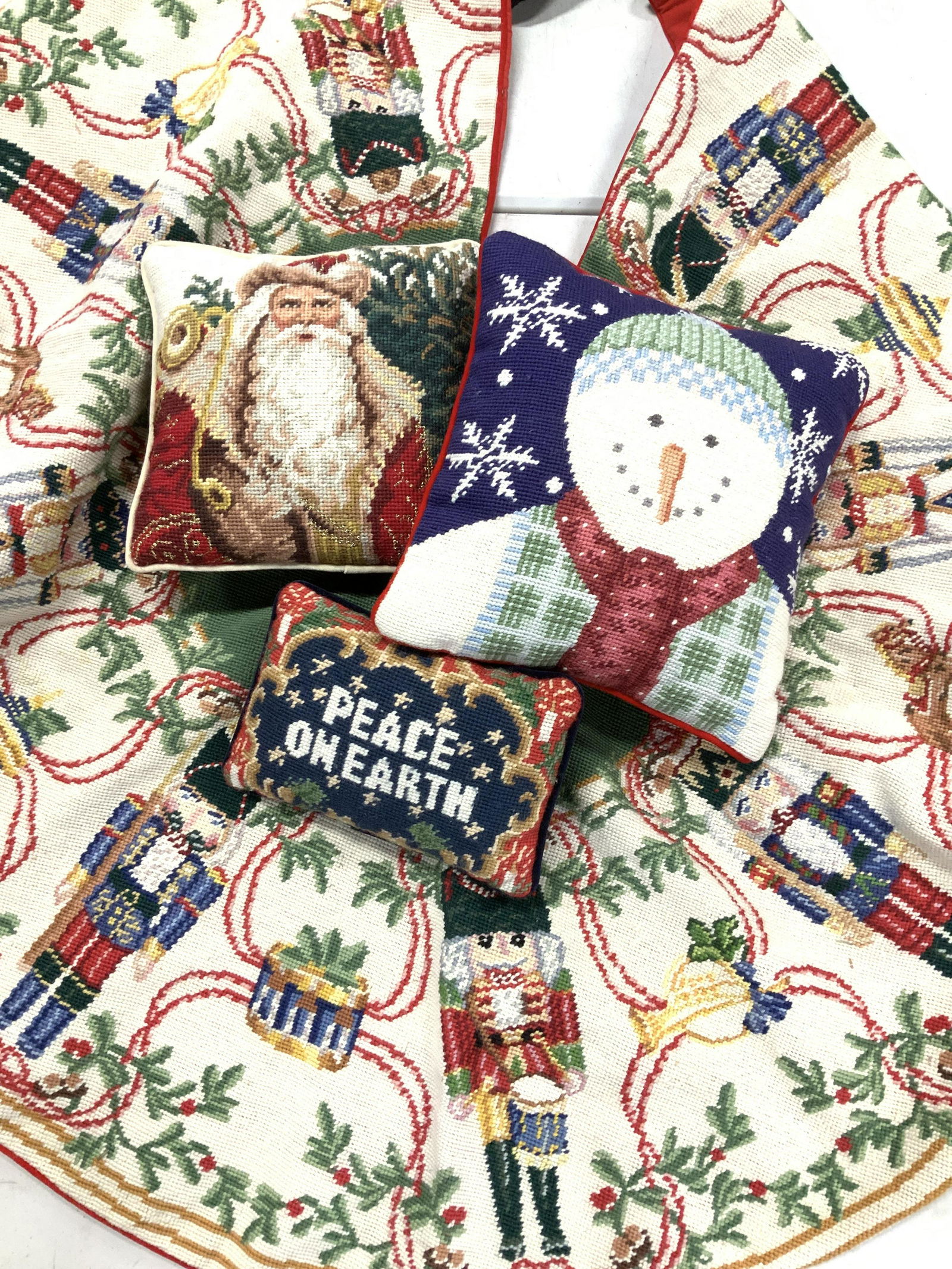 Needlepoint Christmas Pillows and Tree Skirt, 4 (1 of 8)