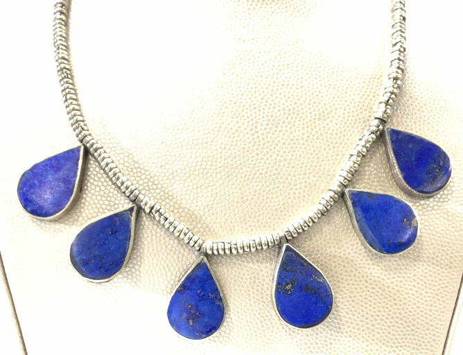 Lapis Lazuli + Silver Pendant Choker Necklace Dec 07, 2022 The