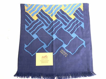 HERMES PARIS CASHMERE/ SILK WOOL SHAWL, FR: Rare Vintage Hermes PARIS Made in France Rectangular shawl, 65% cashmere, 35% silk. Garment has double side fabric , one side navy blue with center brick diagonal Pattern with an occasional beige leaf