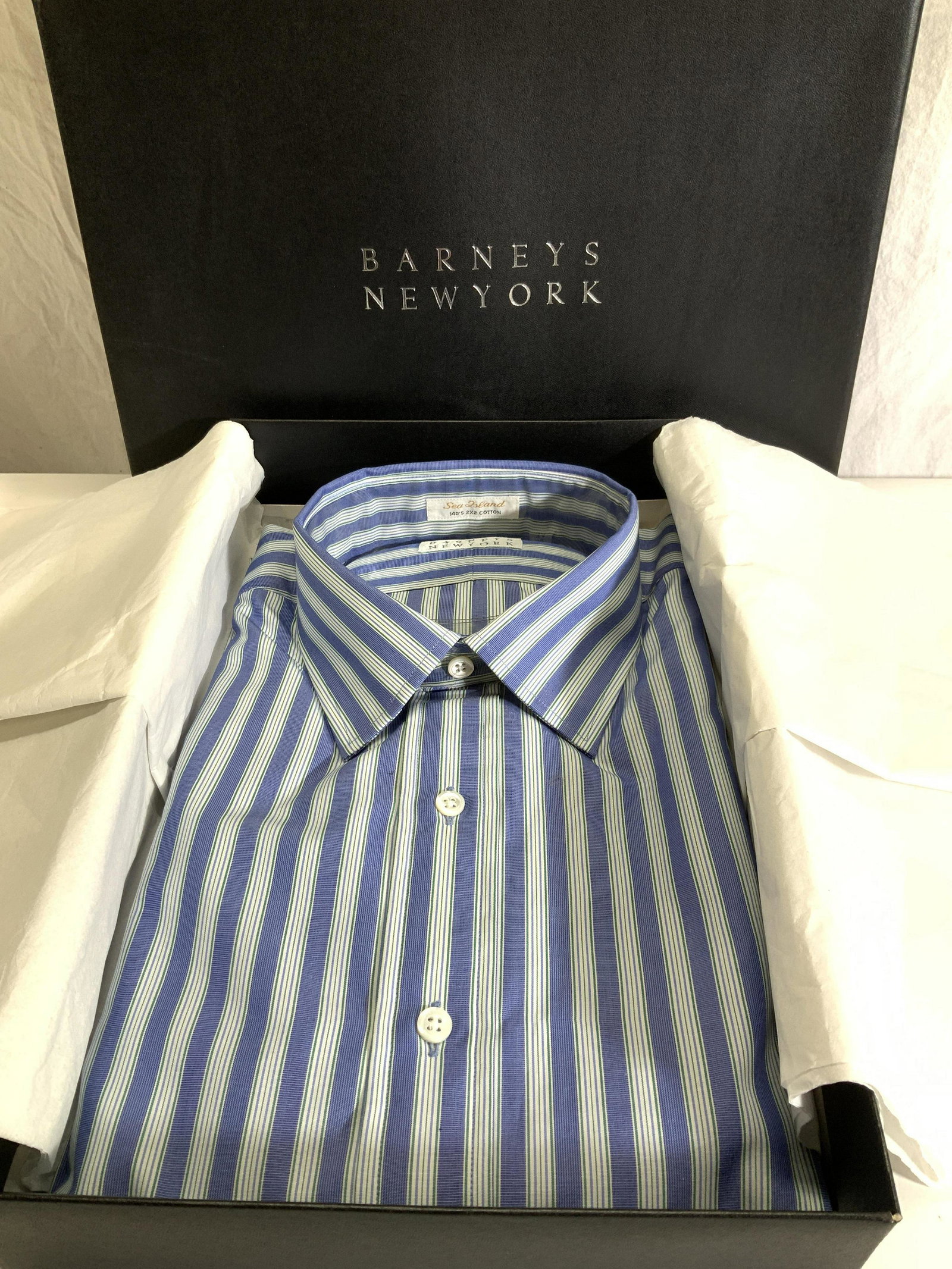 BARNEYS NY New Mens Cotton Button Down w Org Box (1 of 7)