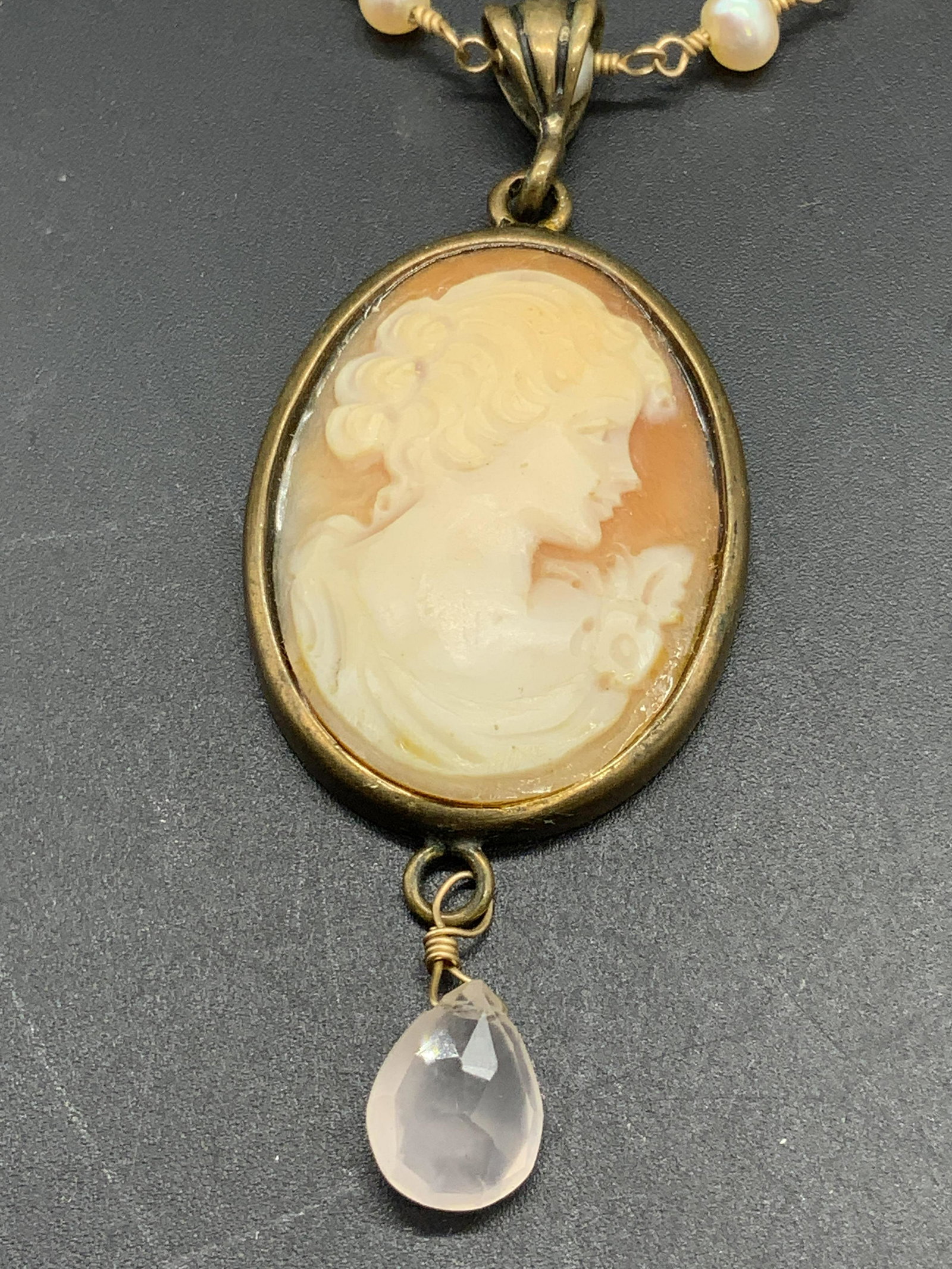 EXTASIA Vintage Shell Cameo Pearl Necklace (1 of 10)