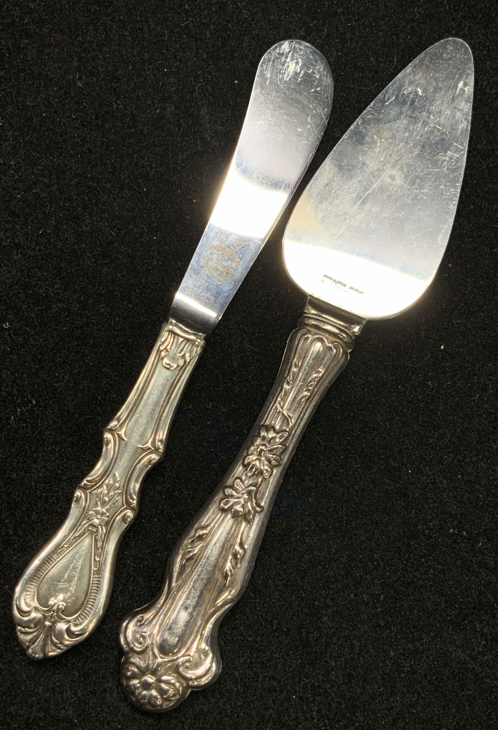 Sterling Silver Handled Pair Vintage Utensils (1 of 7)