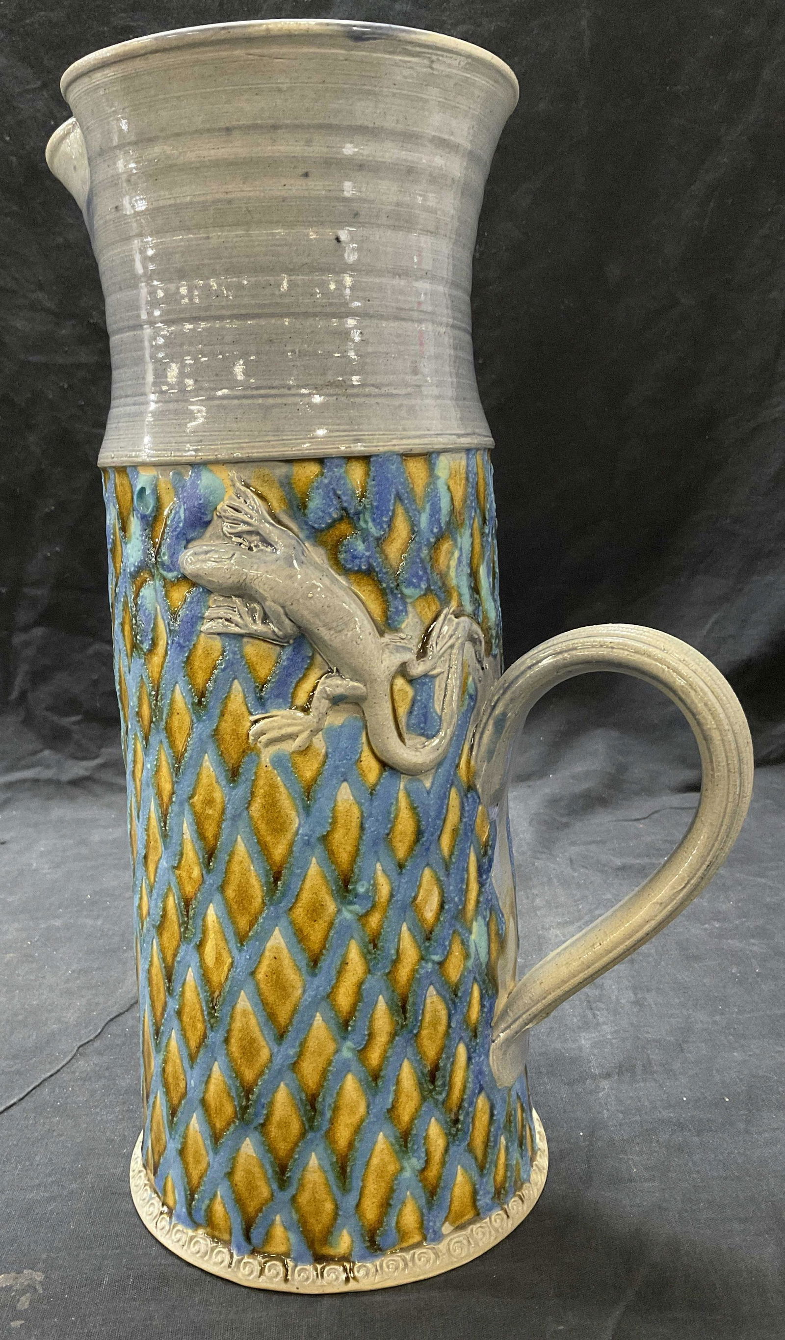 Ceramic Pitcher W Lizard Figural (1 of 8)