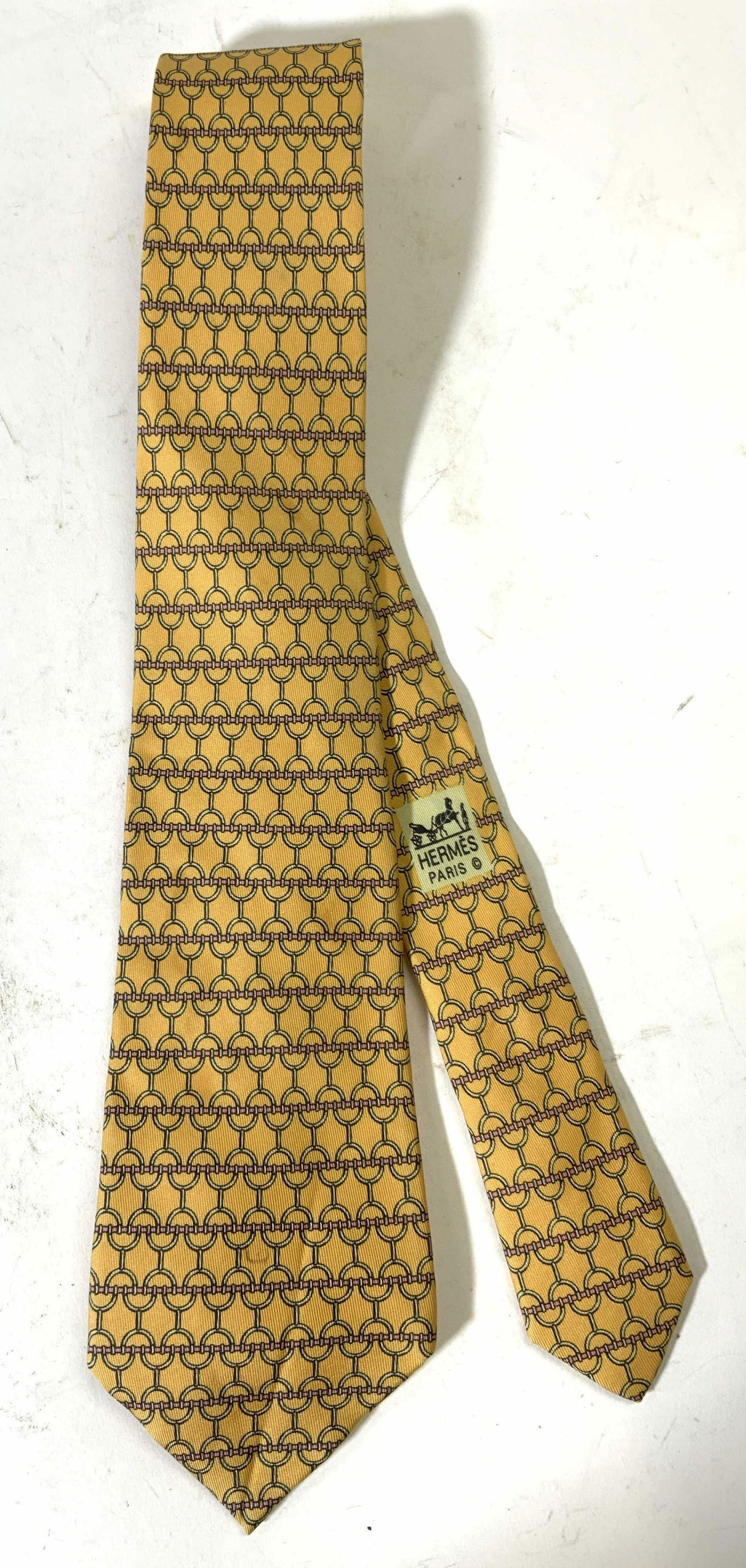 HERMES Vintage Yellow Silk Printed Tie (1 of 4)