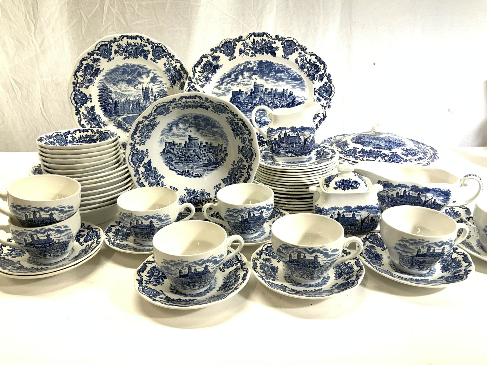 WEDGWOOD Windsor Balmoral Porcelain Tableware 63 (1 of 11)