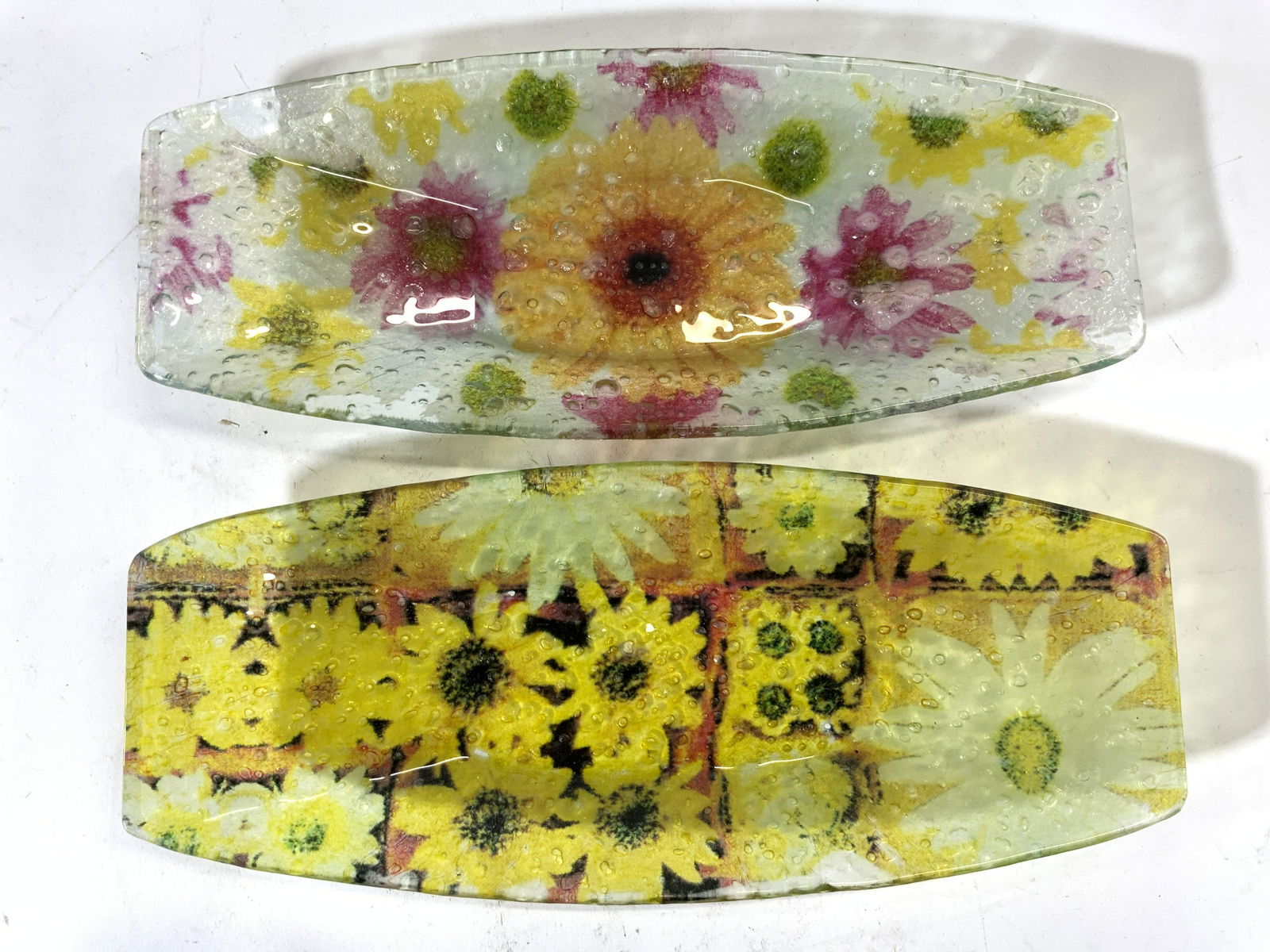 Lot 2 Floral Art Glass Trays (1 of 6)
