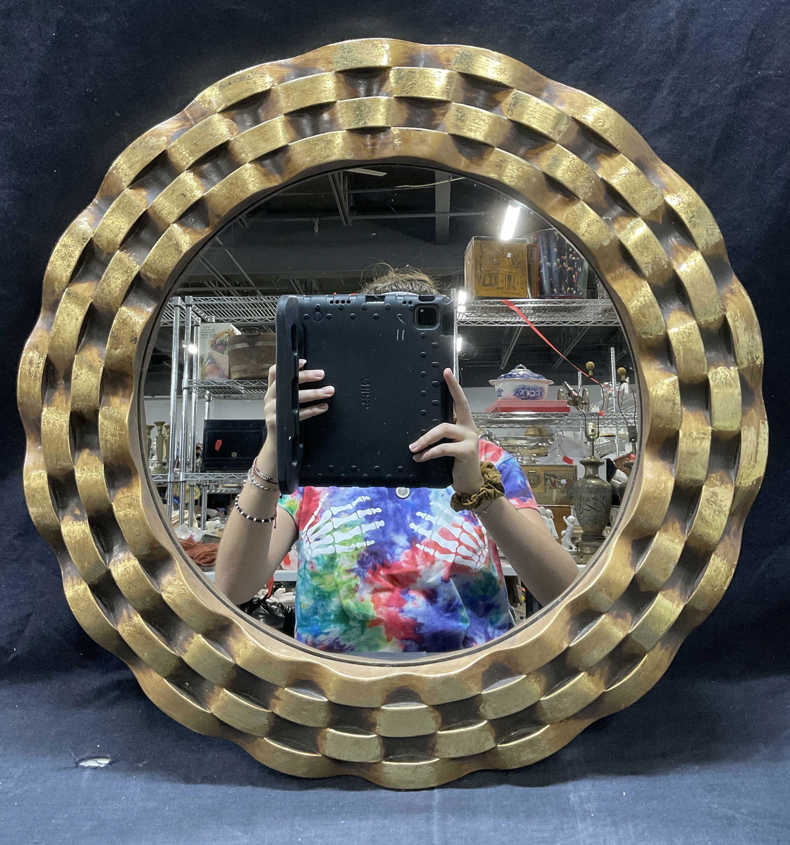 Round Gilded Wooden Mirror (1 of 5)