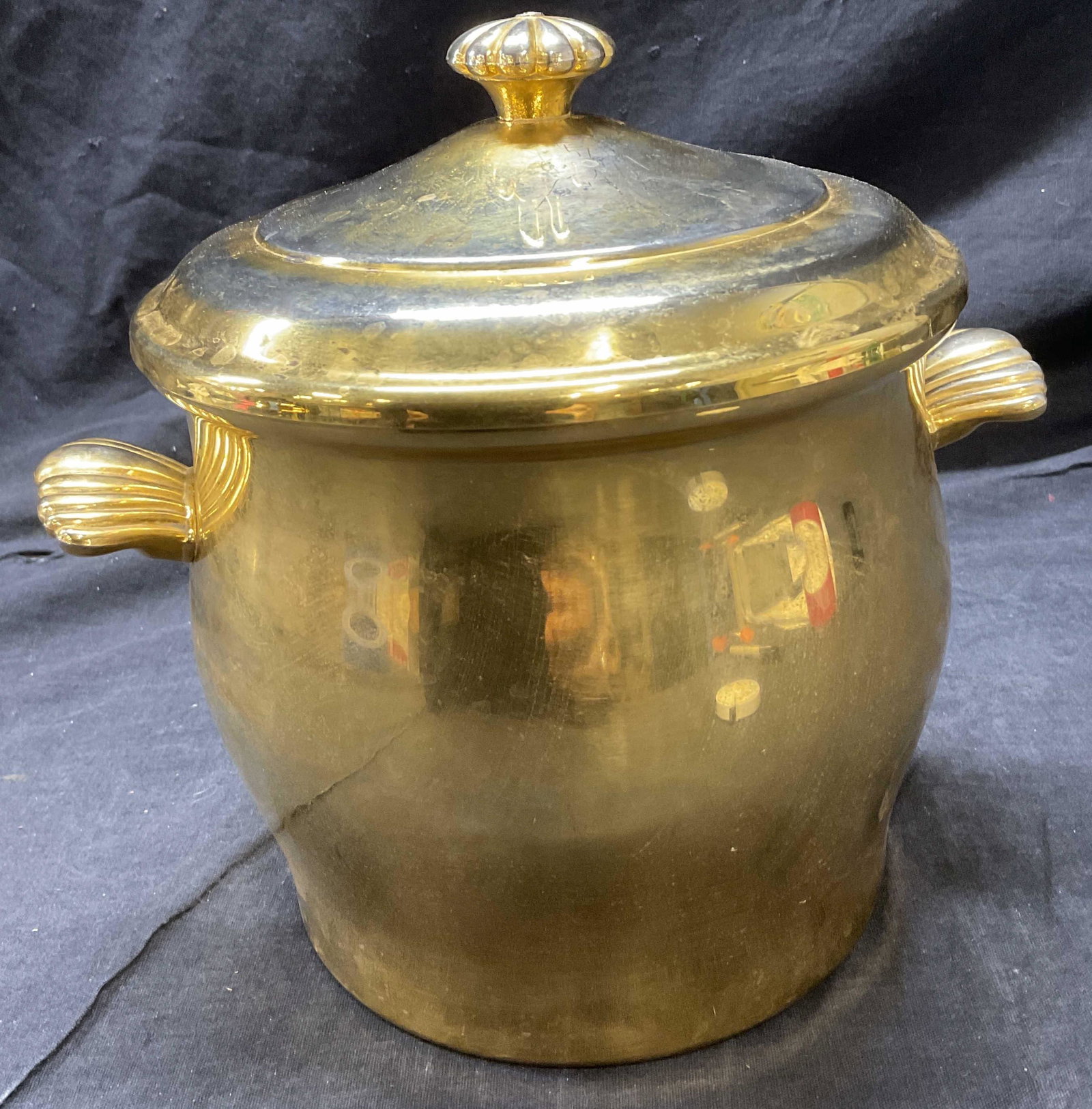 International Silver Co. Handled  Ice Bucket (1 of 6)