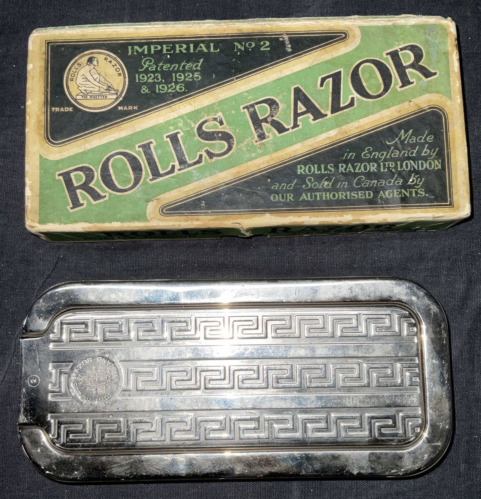Vintage  2 Steel Rolls Razor (1 of 6)