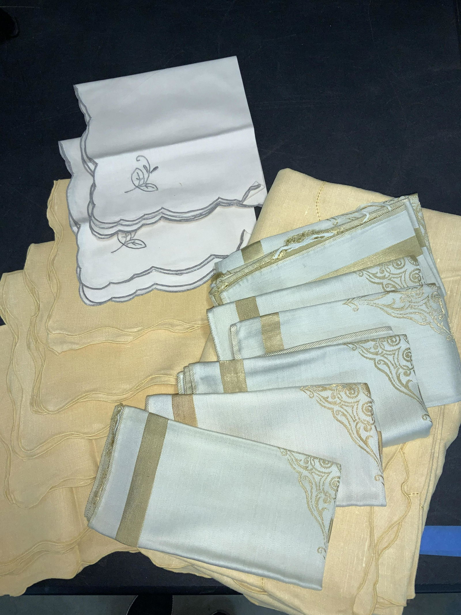Vintage Linen &= Rayon Tablecloth, Napkins (1 of 5)